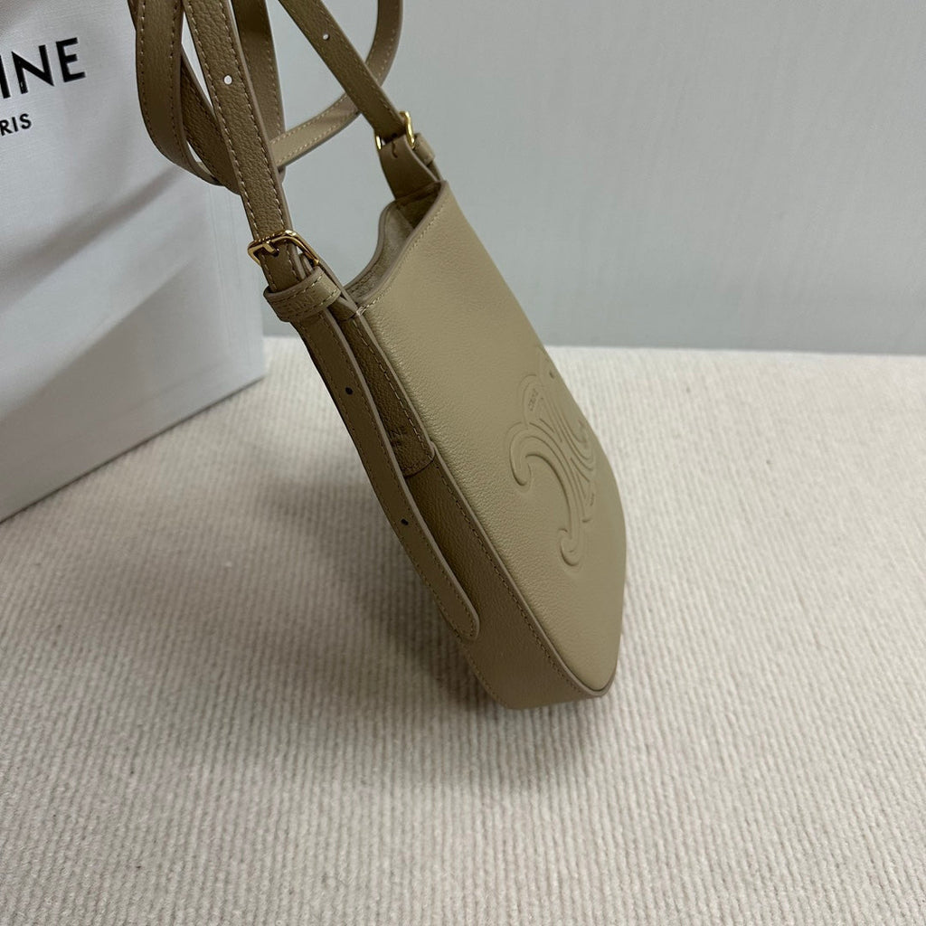 CELINE PHONE POUCH HELOISE 19 IN DONKEY BROWN SUPPLE CALFSKIN