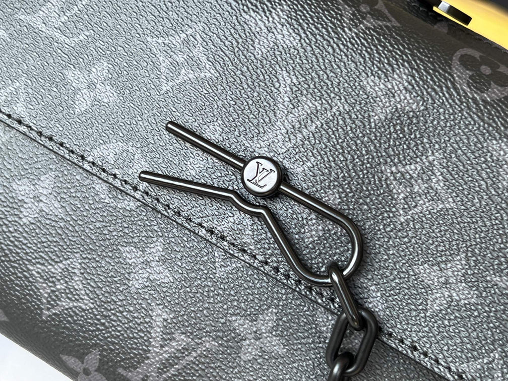 LOUIS VUITTON STEAMER 24 IN BLACK MONOGRAM ECLIPSE CANVAS