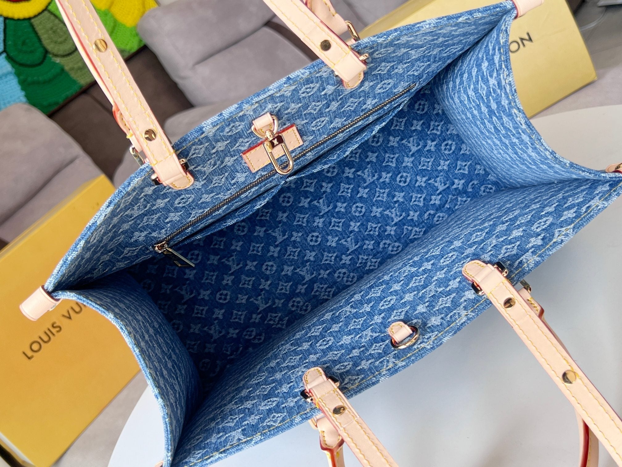 LOUIS VUITTON ONTHEGO 35 IN BLUE MONOGRAM DENIM