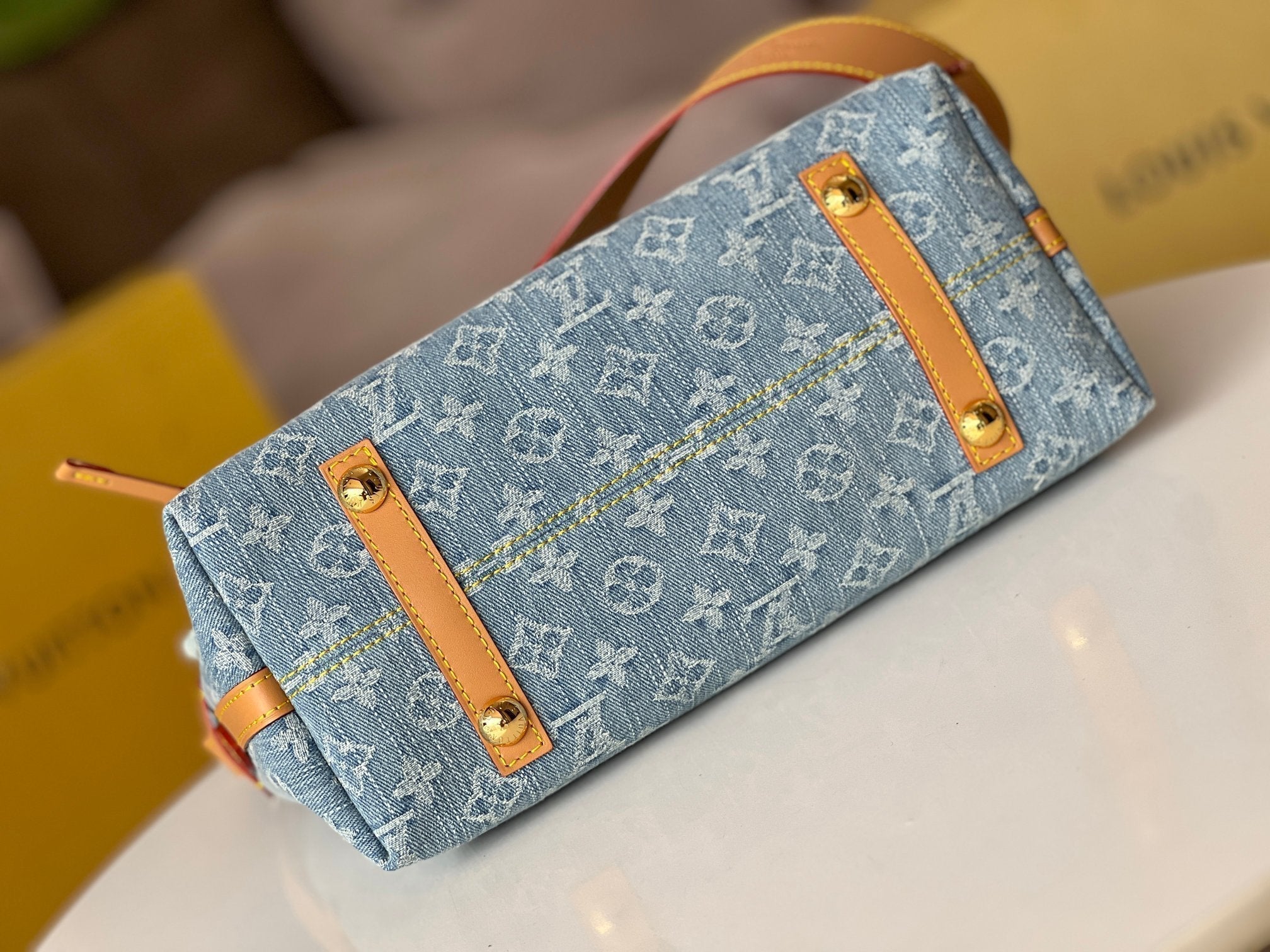 LOUIS VUITTON LV 25S CARRYALL 29 IN LIGHT BLUE DENIM MONOGRAM LEATHER TRIM