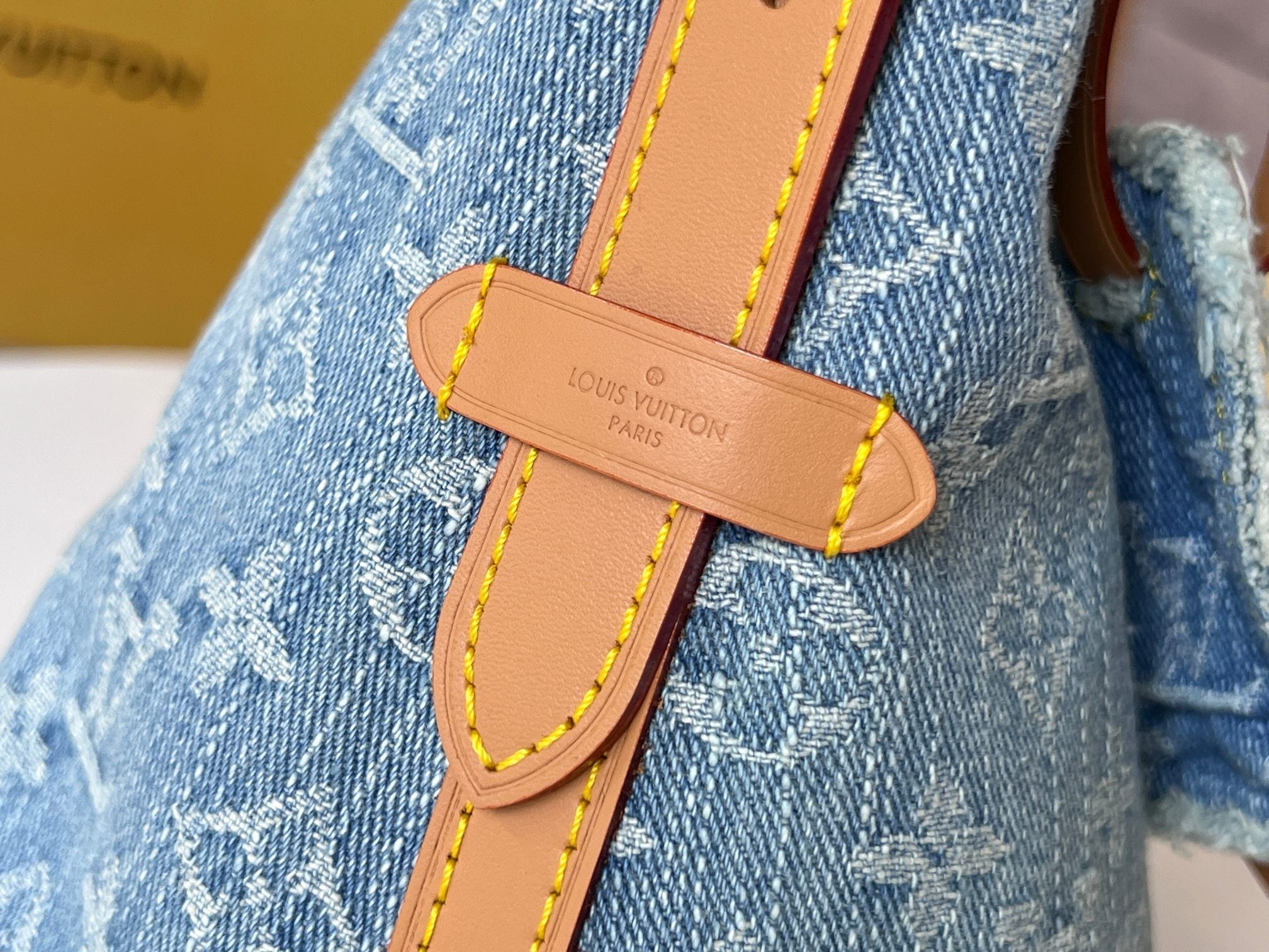LOUIS VUITTON LV 25S CARRYALL 29 IN LIGHT BLUE DENIM MONOGRAM LEATHER TRIM