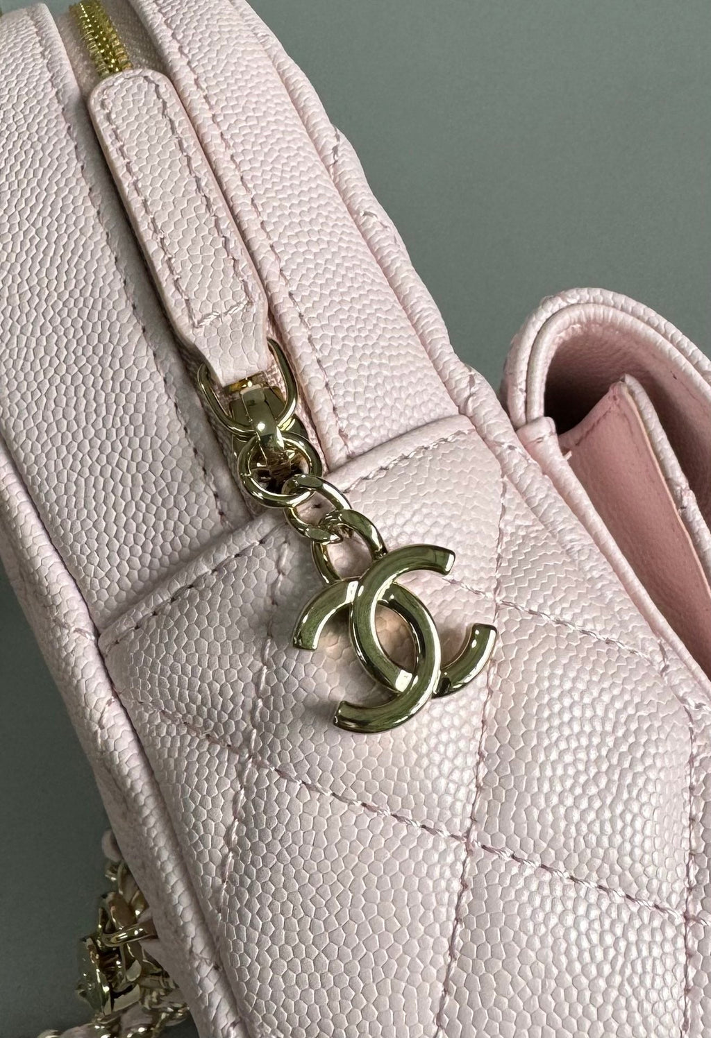CHANEL MINI 18 BACKPACK PINK CAVIAR LIGHT GOLD HARDWARE