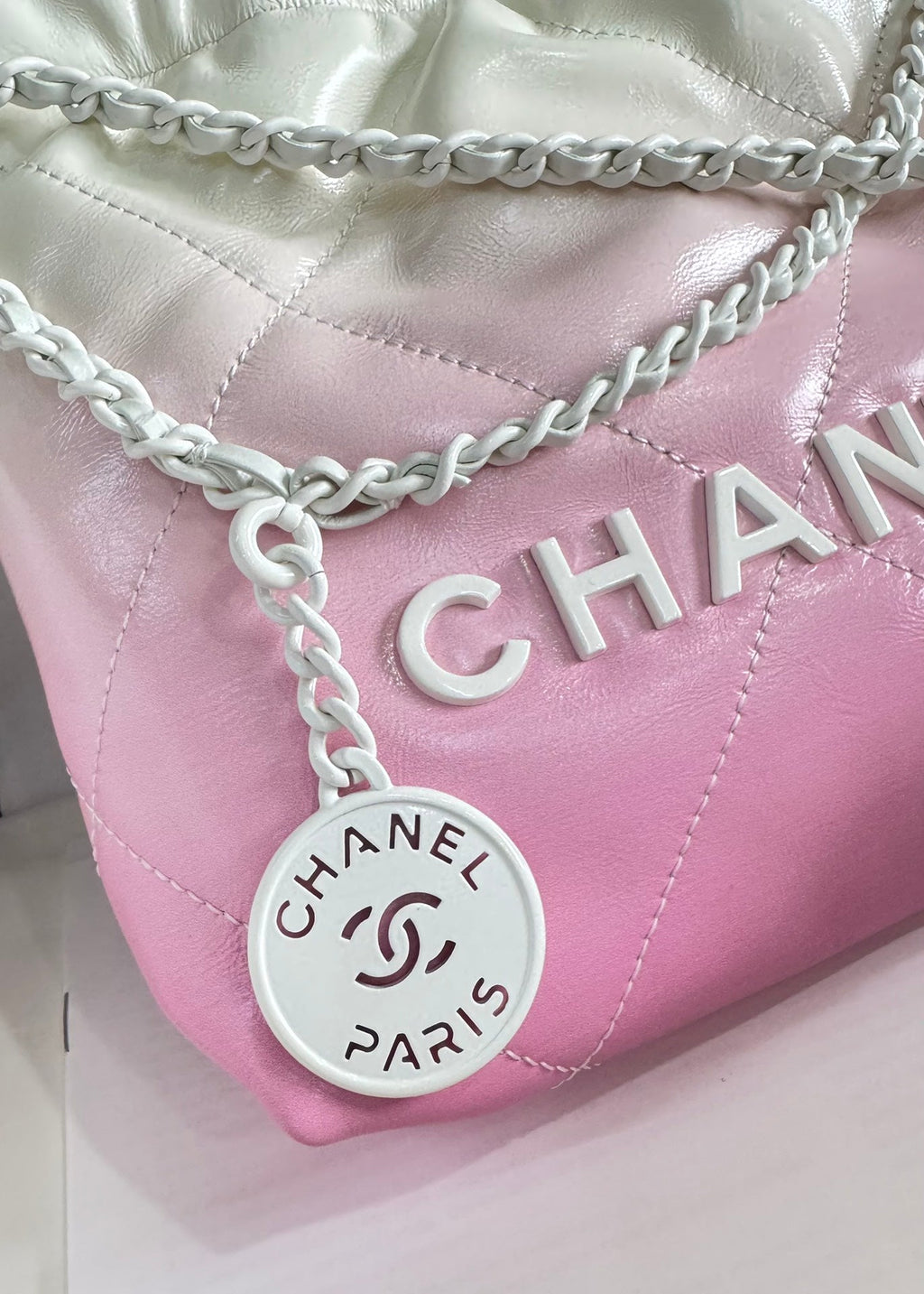CHANEL HOBO MINI 20CM PINK WHITE LAMBSKIN