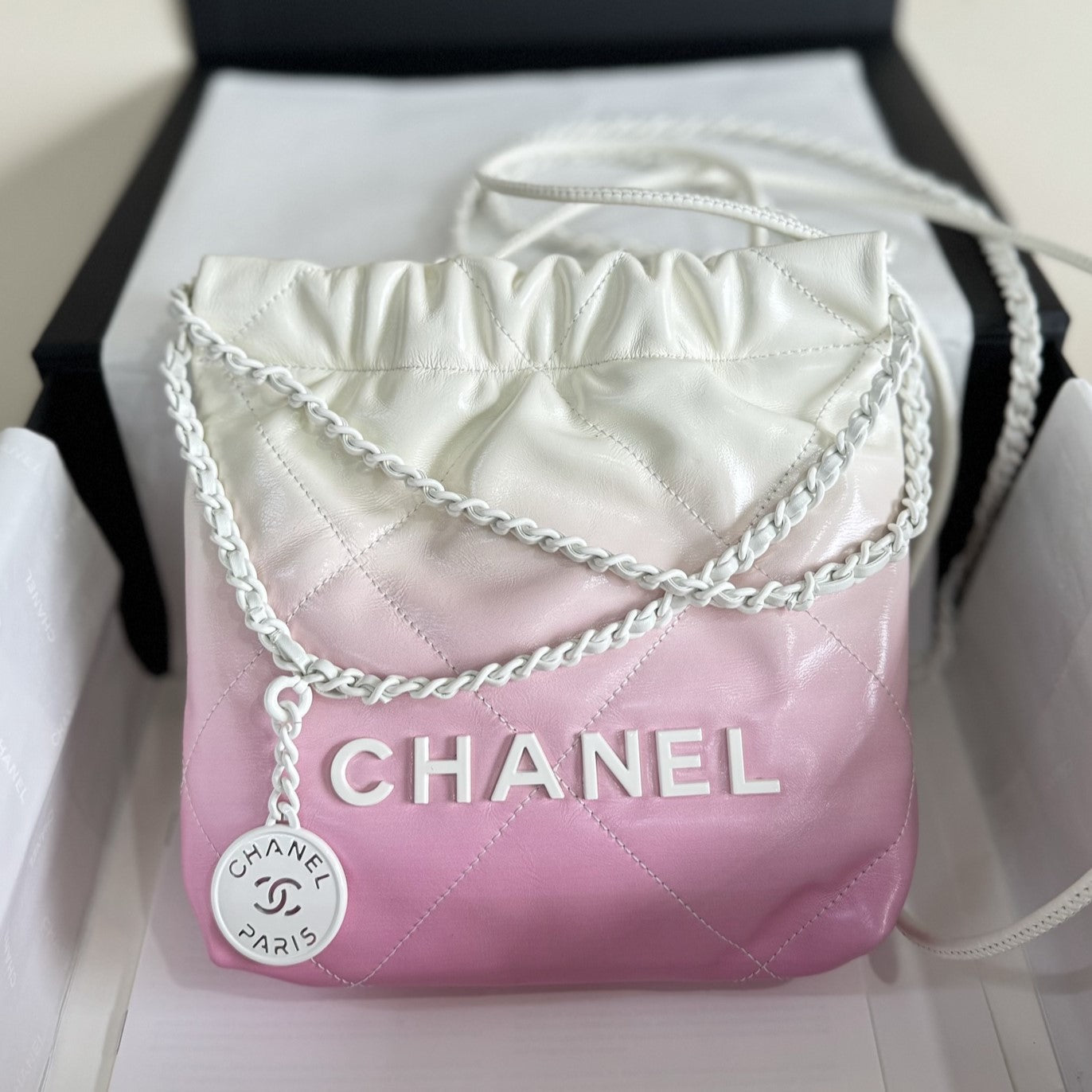 CHANEL HOBO MINI 20CM PINK WHITE LAMBSKIN
