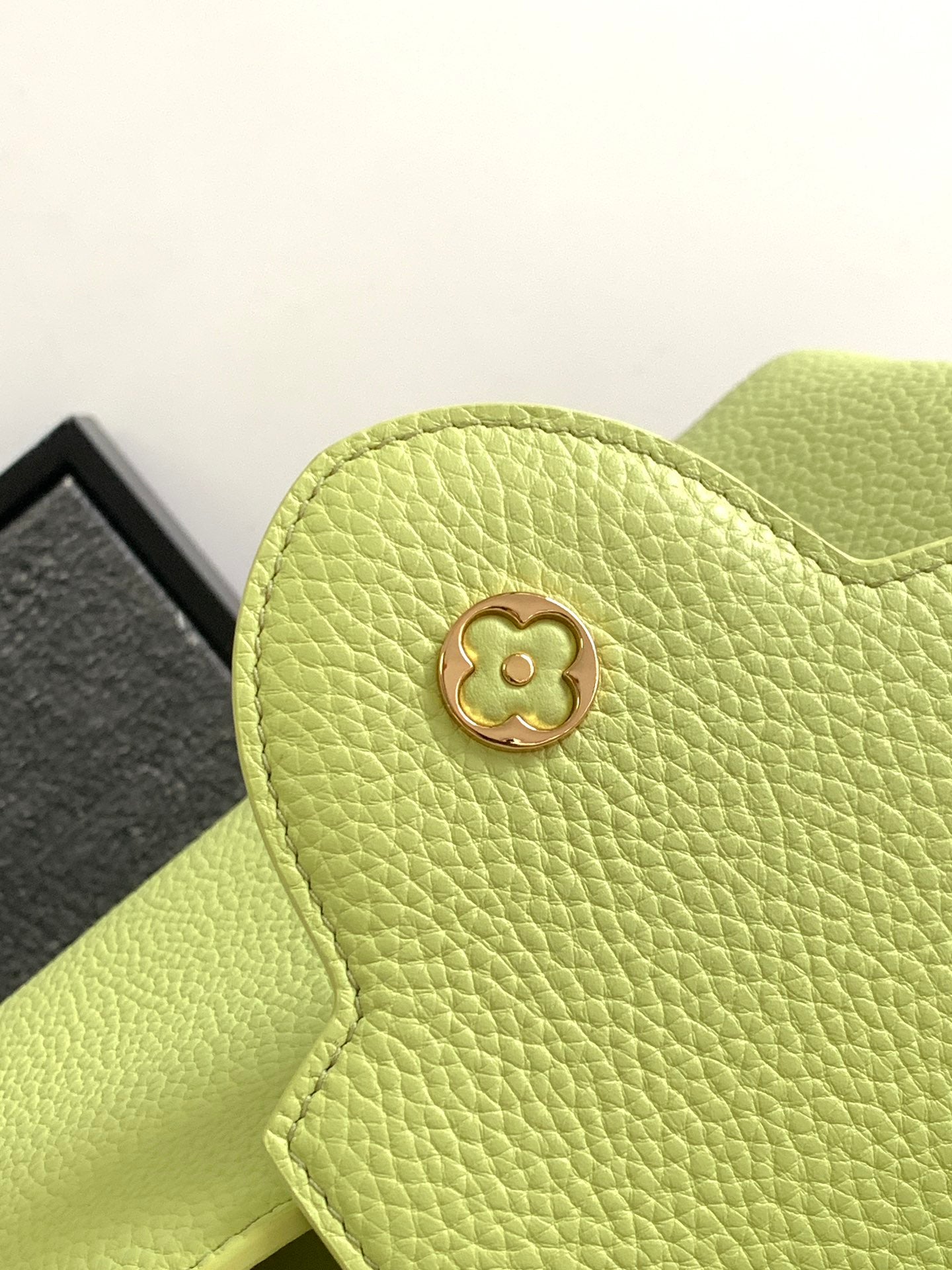 LOUIS VUITTON CAPUCINES BB 27 IN PEAR GREEN TAURILLON GOLD HARDWARE
