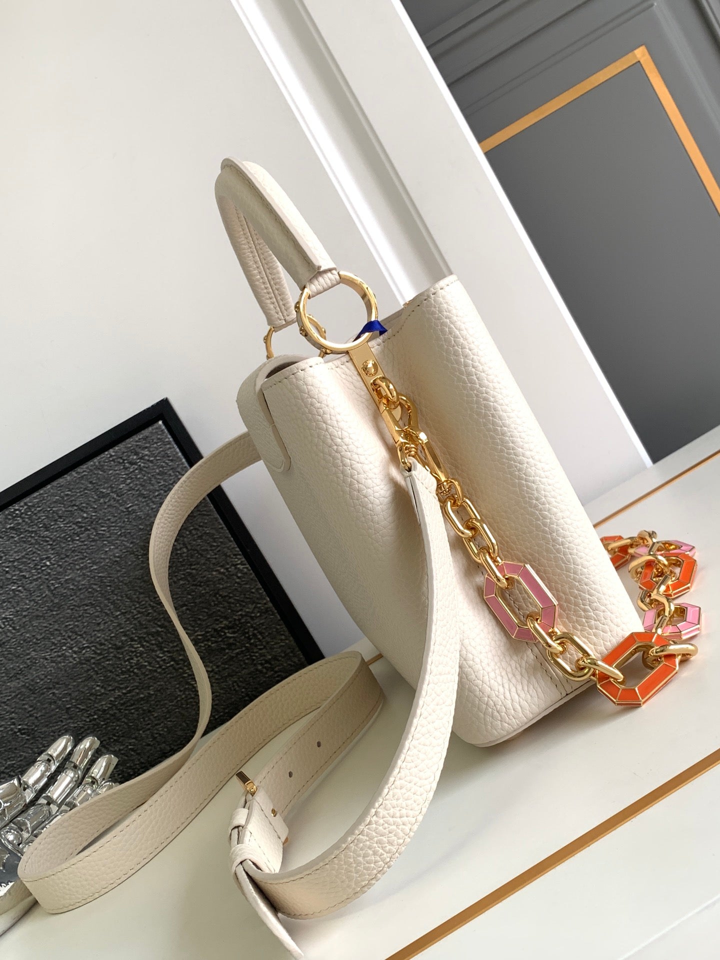 LOUIS VUITTON CAPUCINES BB 27 IN PEARL WHITE TAURILLON GOLD HARDWARE