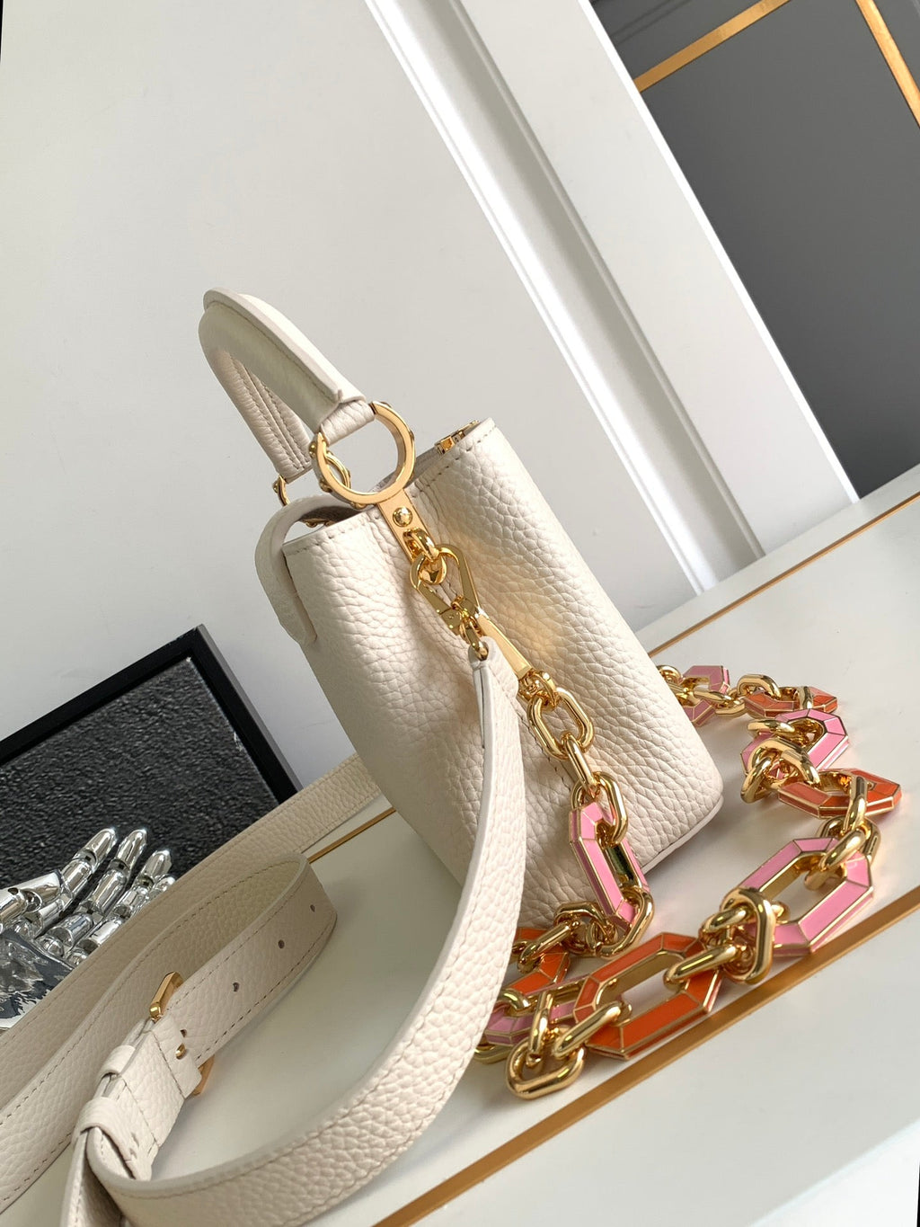 LOUIS VUITTON CAPUCINES MINI 21 IN PEARL WHITE TAURILLON GOLD HARDWARE