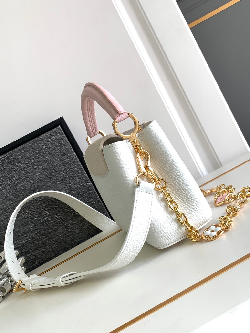 LOUIS VUITTON CAPUCINES MINI 21 IN WHITE MIX PINK AND BEIGE TAURILLON GOLD HARDWARE