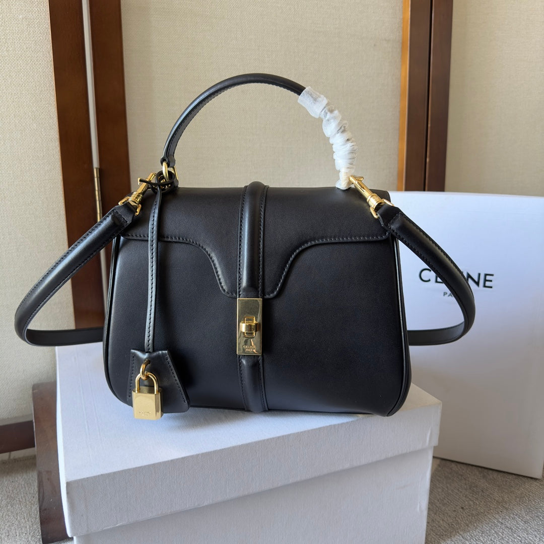 CELINE CLASSIQUE BAG 23 IN BLACK CALFSKIN GOLD HARDWARE