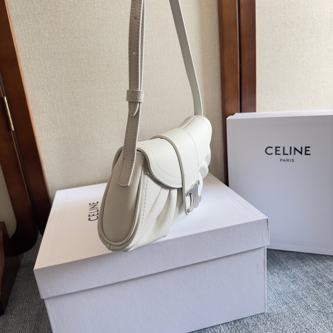 CELINE TEEN POLLY 29 IN WHITE CALFSKIN SILVER HARDWARE