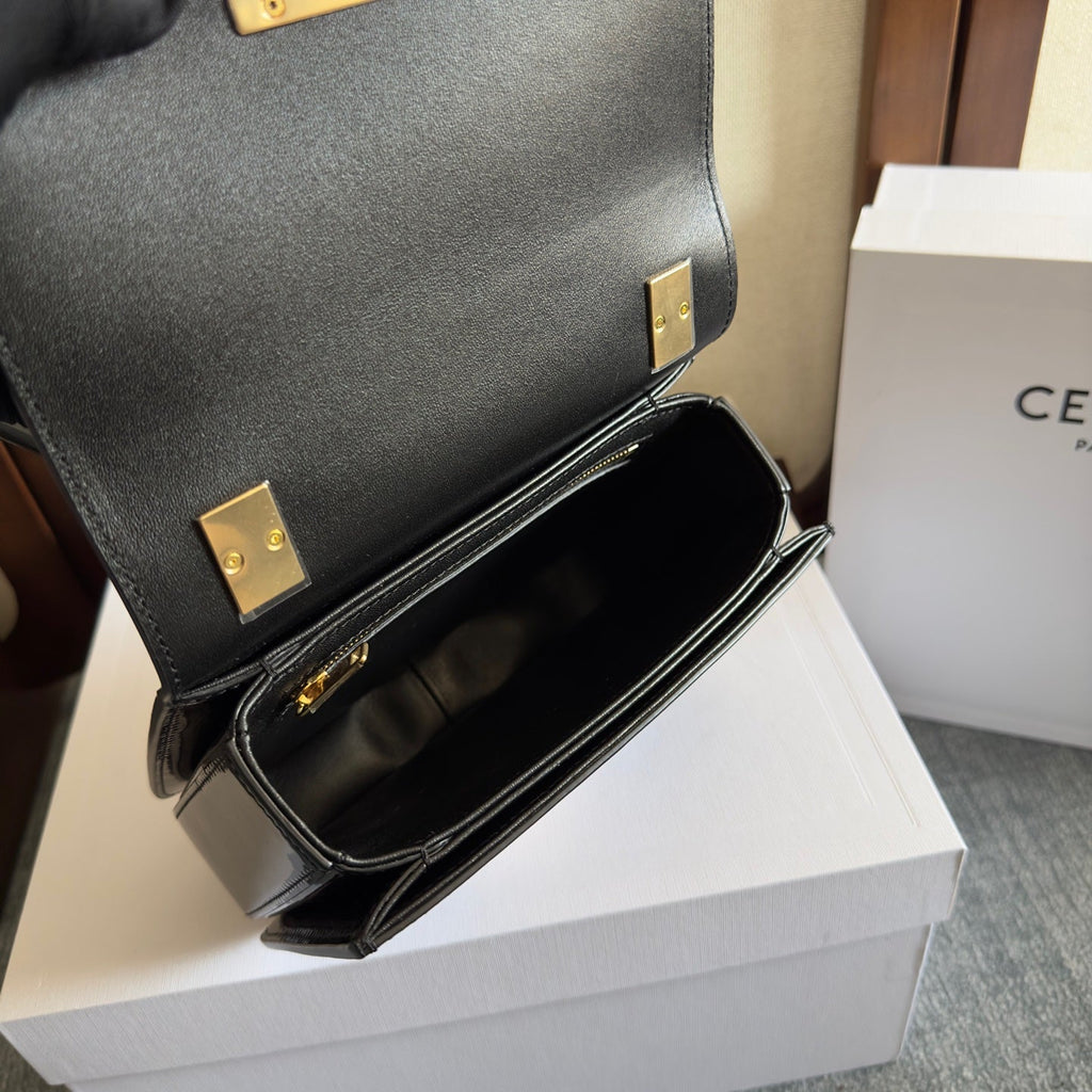 CELINE TEEN GARANCE BAG 18 IN BLACK PATENT CALFSKIN