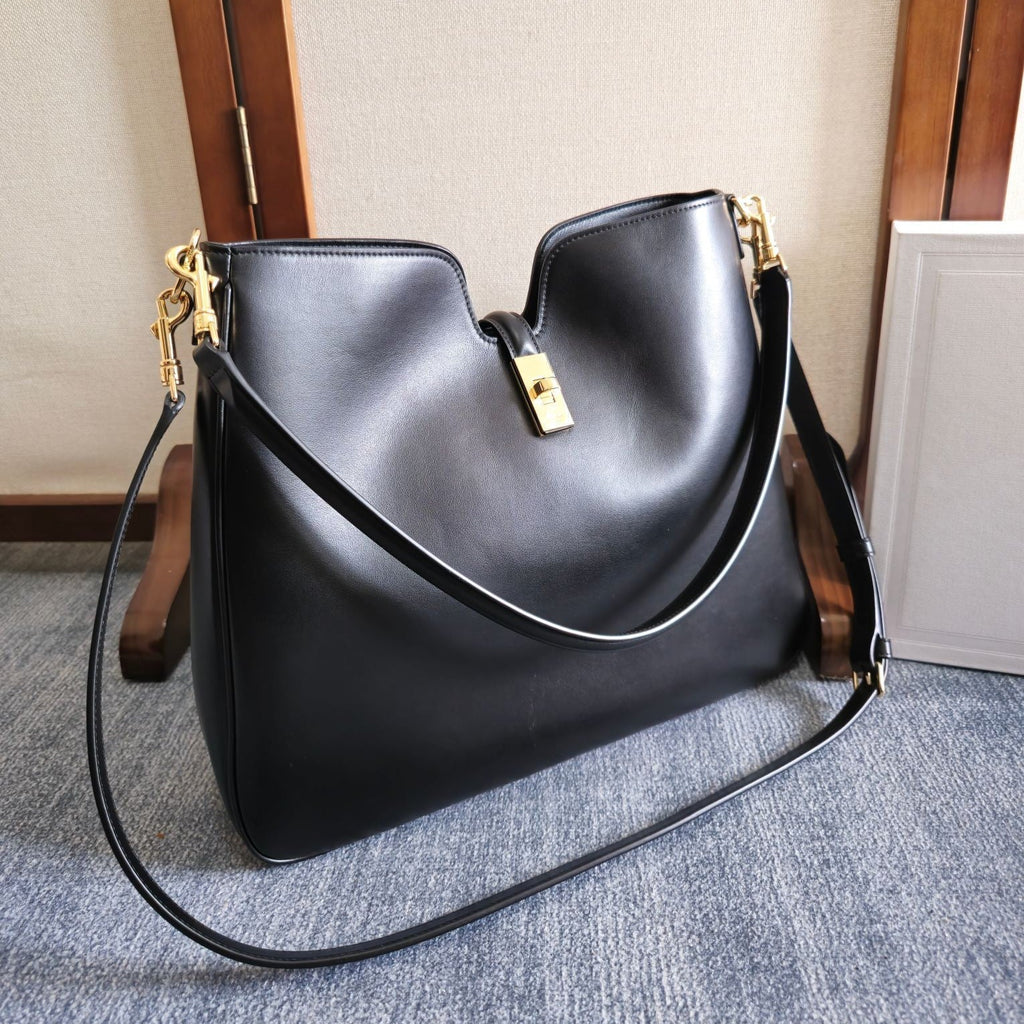 CELINE MEDIUM CAMILLE 16 SOFT BAG 36 BLACK IN SMOOTH CALFSKIN