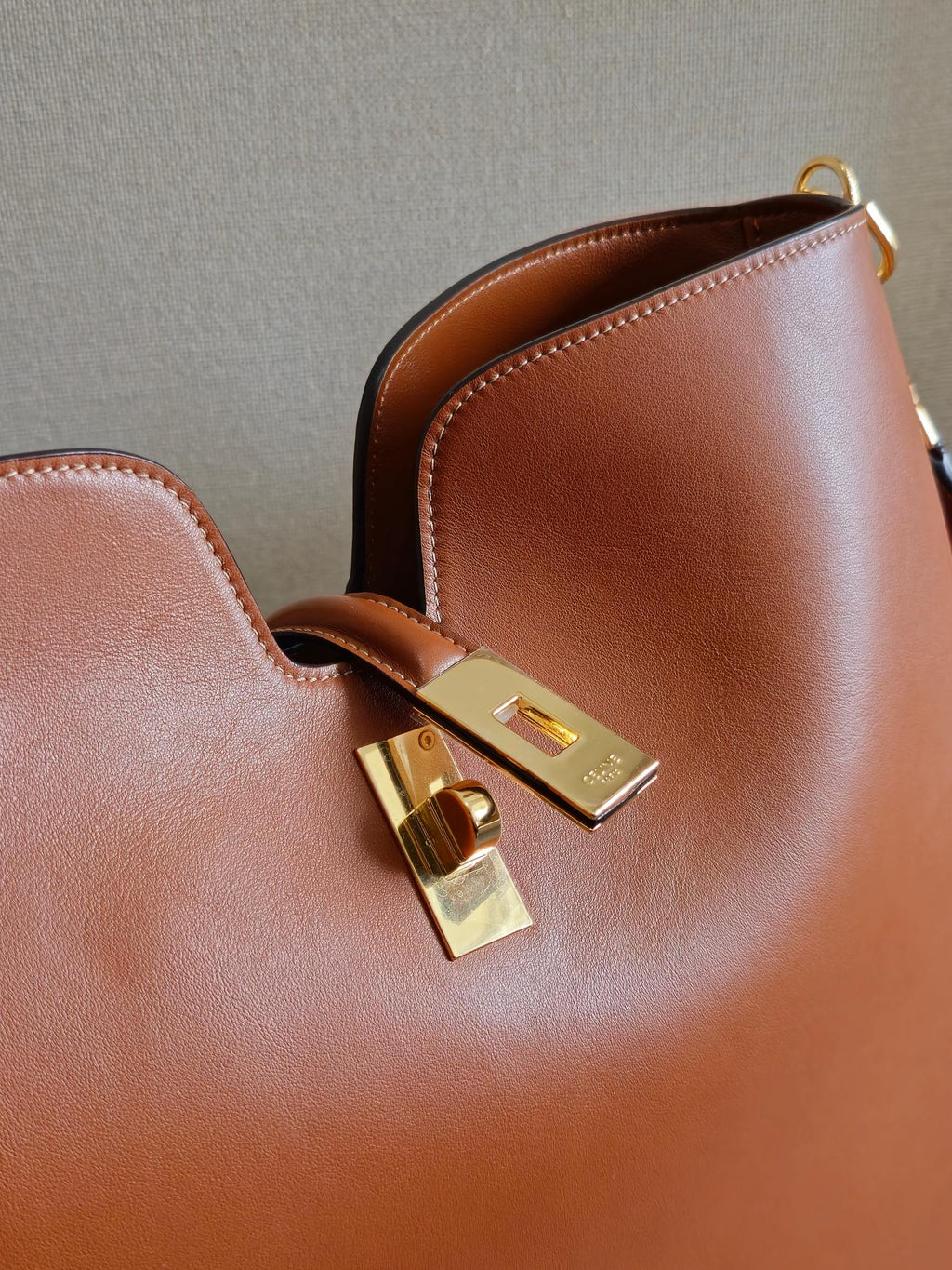 CELINE MEDIUM CAMILLE 16 SOFT BAG 36 BURNT SIENNA IN SMOOTH CALFSKIN