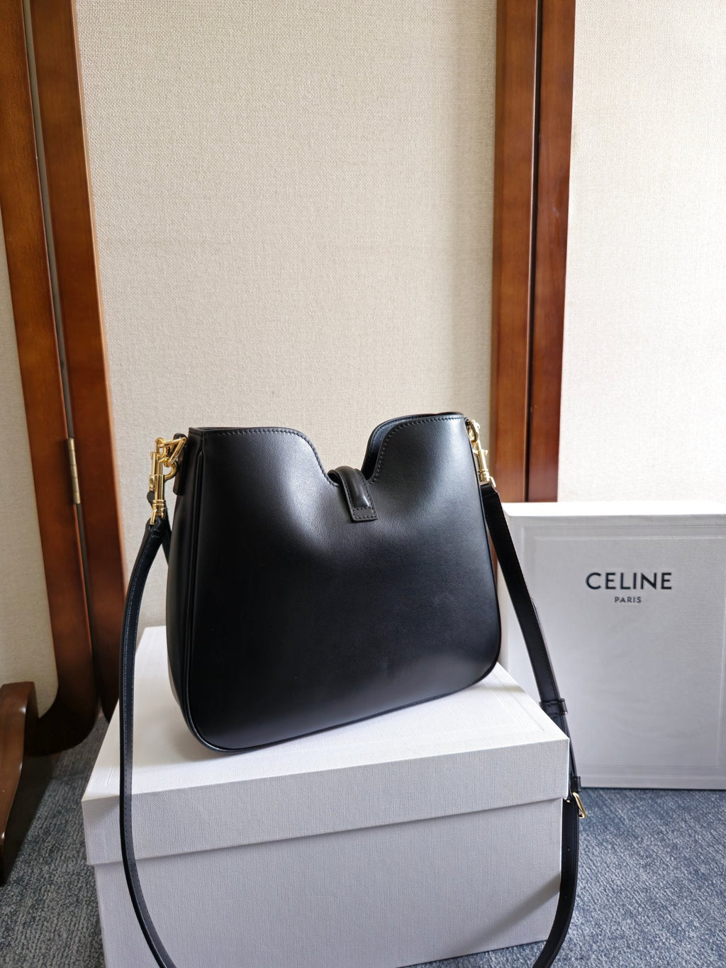 CELINE SMALL CAMILLE 16 SOFT BAG 24 IN BLACK SMOOTH CALFSKIN