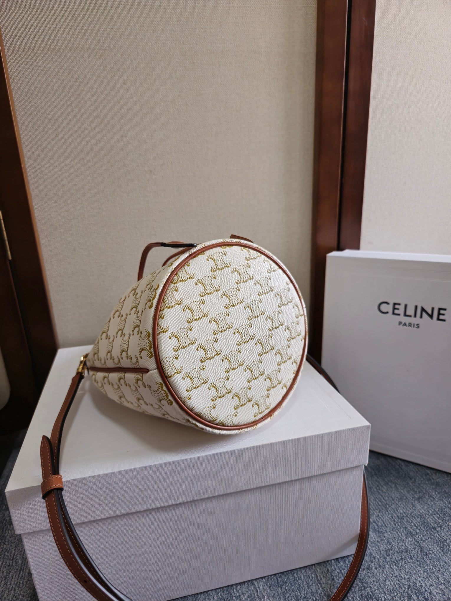 CELINE CLARA BAG 19 IN WHITE TRIOMPHE CANVAS AND BROWN CALFSKIN TRIM