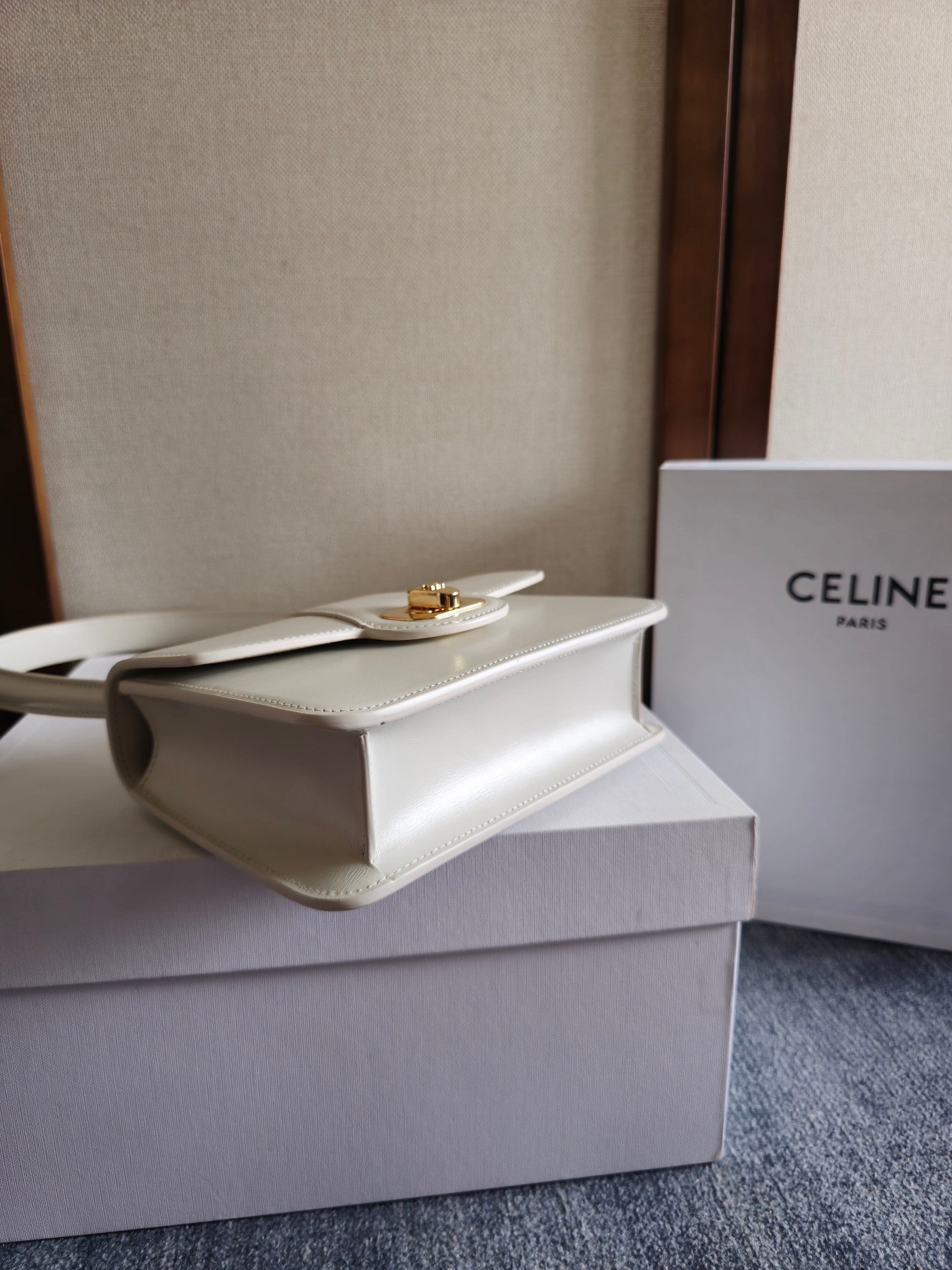 CELINE JOSEPHINE BAG 18.5 IN WHITE PATENT CALFSKIN