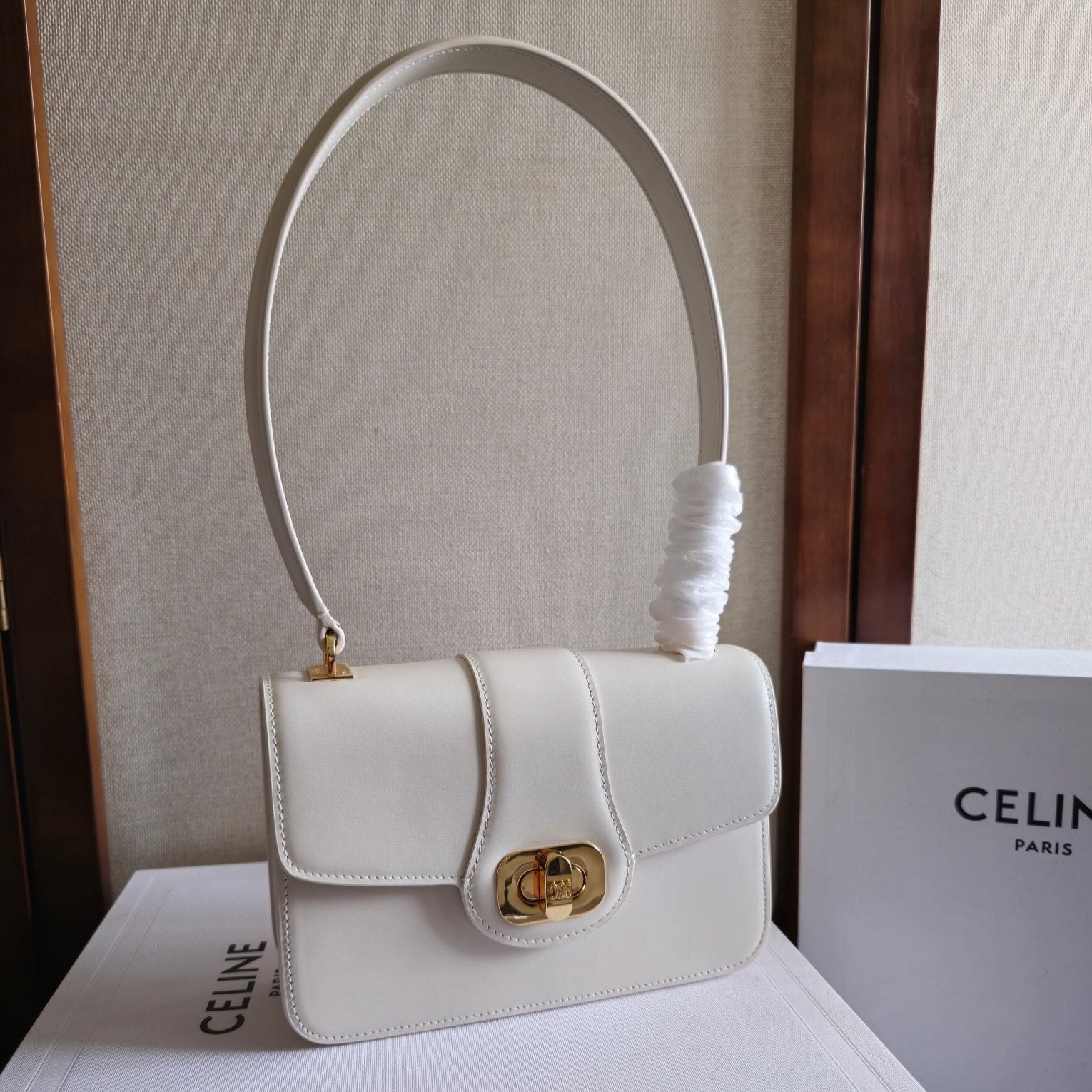 CELINE JOSEPHINE BAG 18.5 IN WHITE PATENT CALFSKIN