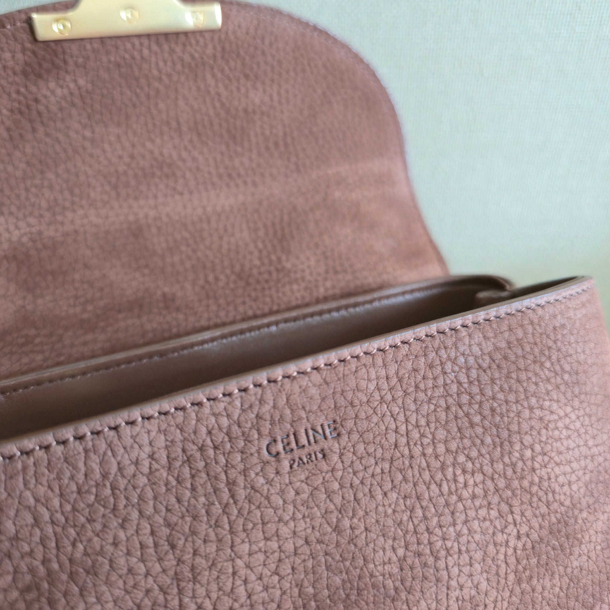 CELINE 25S NINO BAG 20MM IN DARK BROWN GRAINED CALFSKIN GOLD HARDWARE