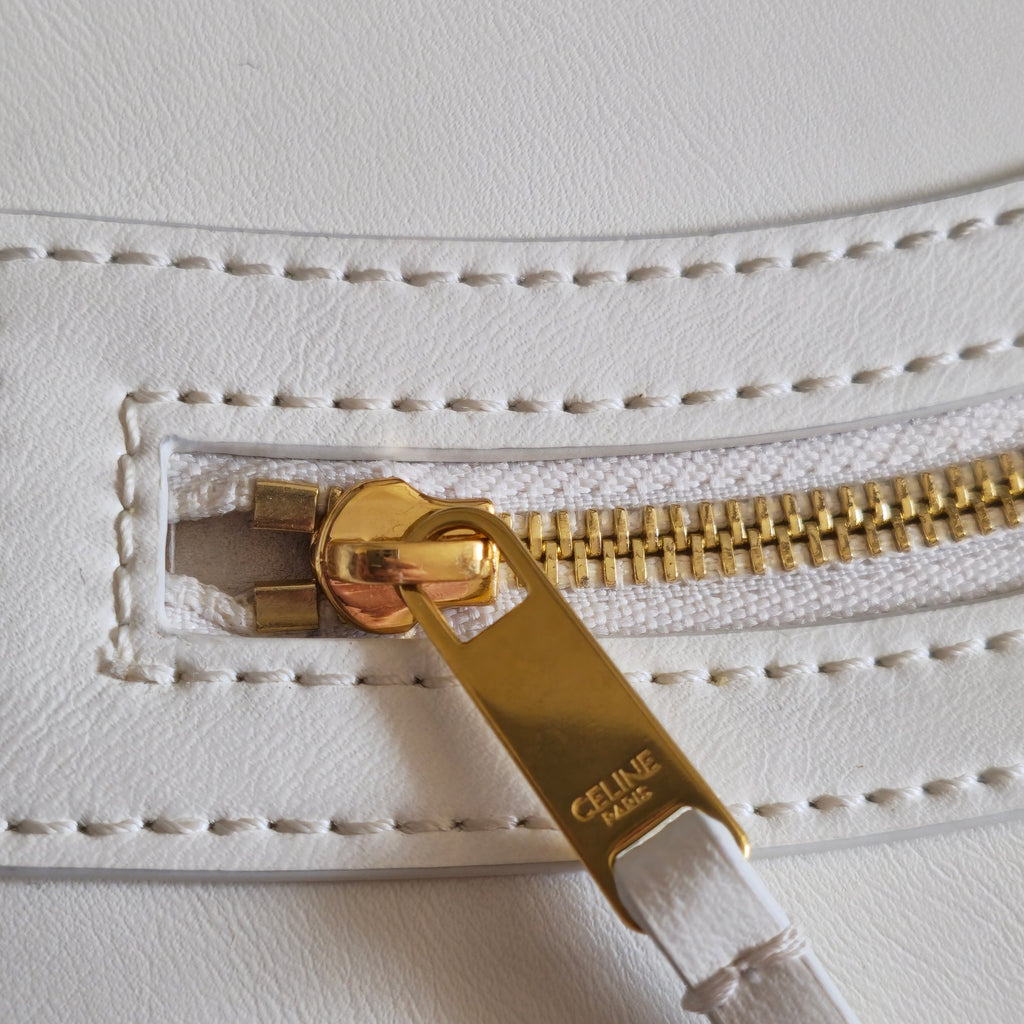 CELINE 25S FLAT CABAS NEW LUGGAGE 44MM IN WHITE GLOSSY CALFSKIN