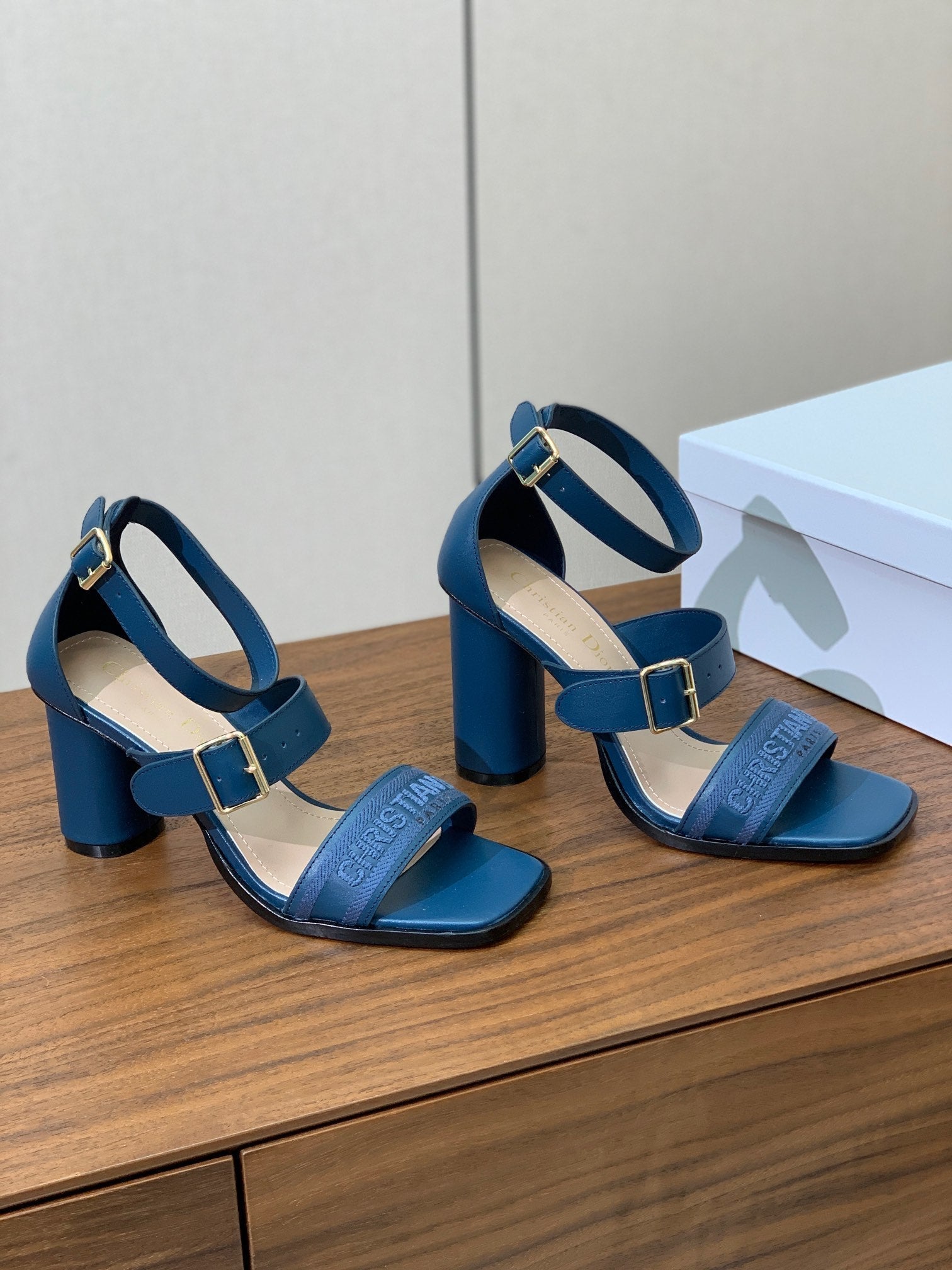 DIOR THREE-STRAP HIGH-HEELED EMBROIDERED SANDALS NAVY BLUE