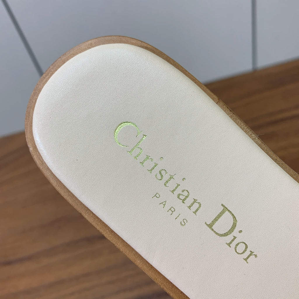 DIOR DWAY SLIDE BEIGE CALFSKIN AND GOLD LOGO