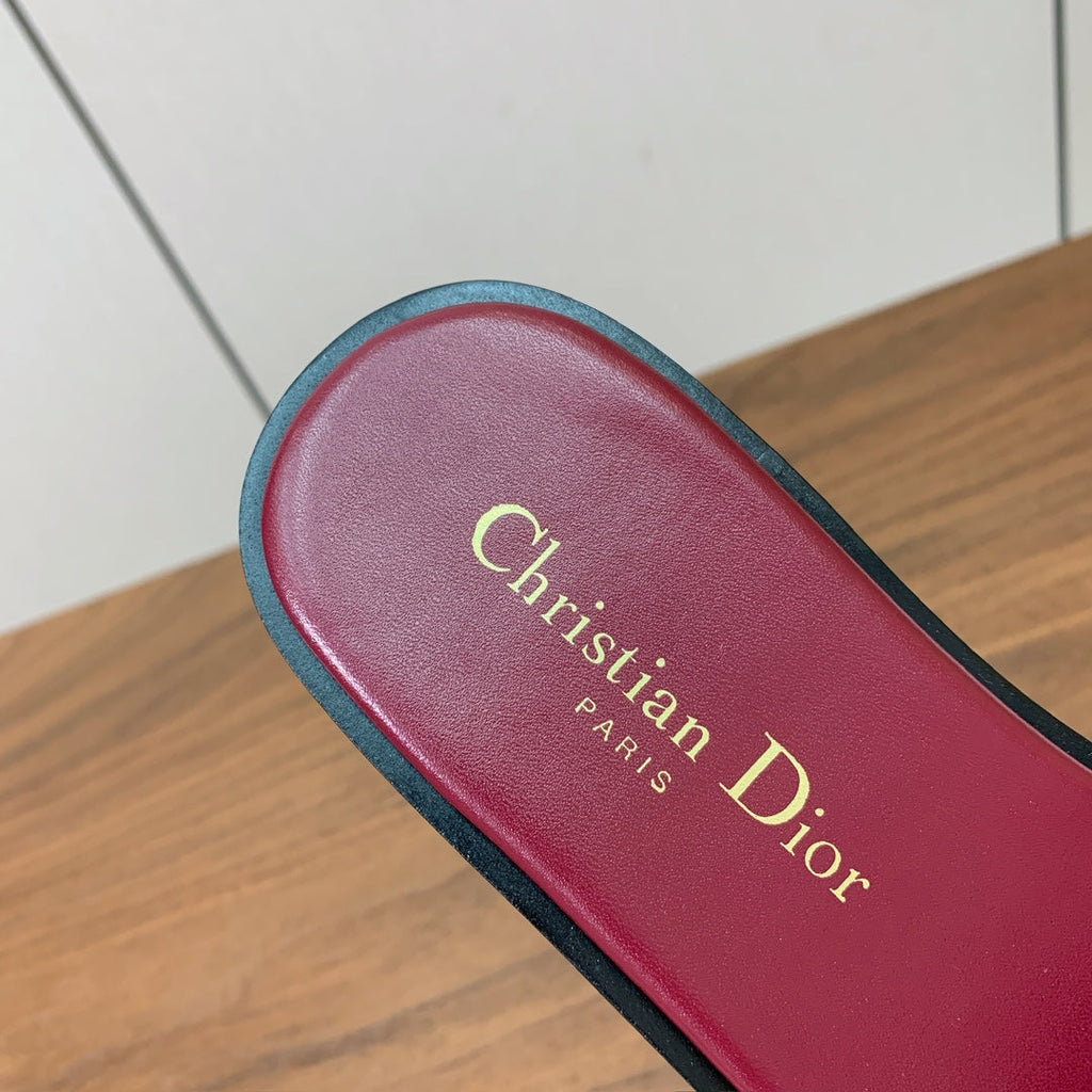 DIOR 25S DWAY SLIDE IN DARK RED CALFSKIN