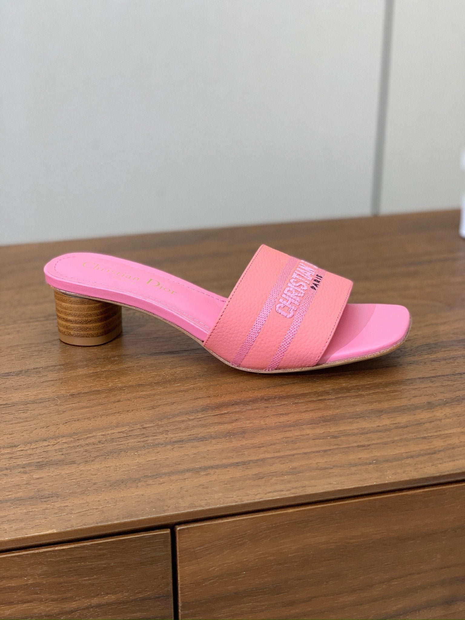 DIOR 25S HIGH-HEEL SANDALS 40 MM IN PINK CALFSKIN