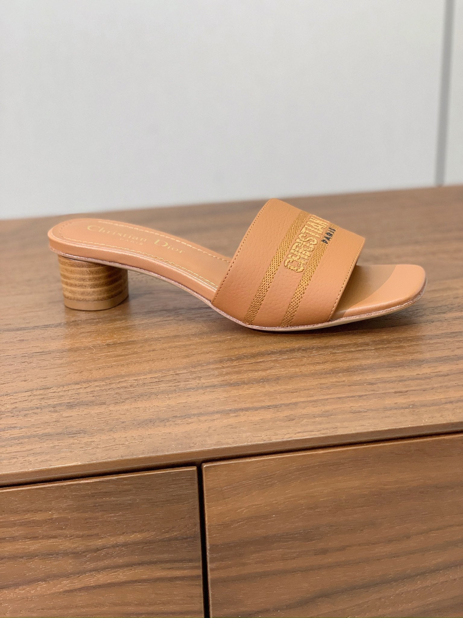 DIOR 25S HIGH-HEEL SANDALS 40 MM IN LIGHT BROWN CALFSKIN