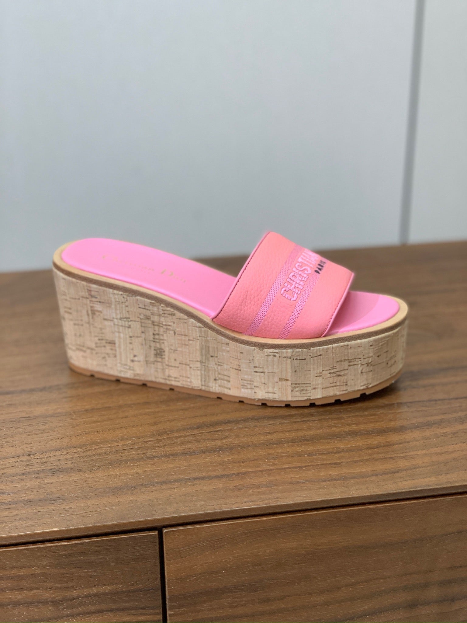 DIOR 25S DWAY WEDGE SLIDE 90 MM IN PINK CALFSKIN