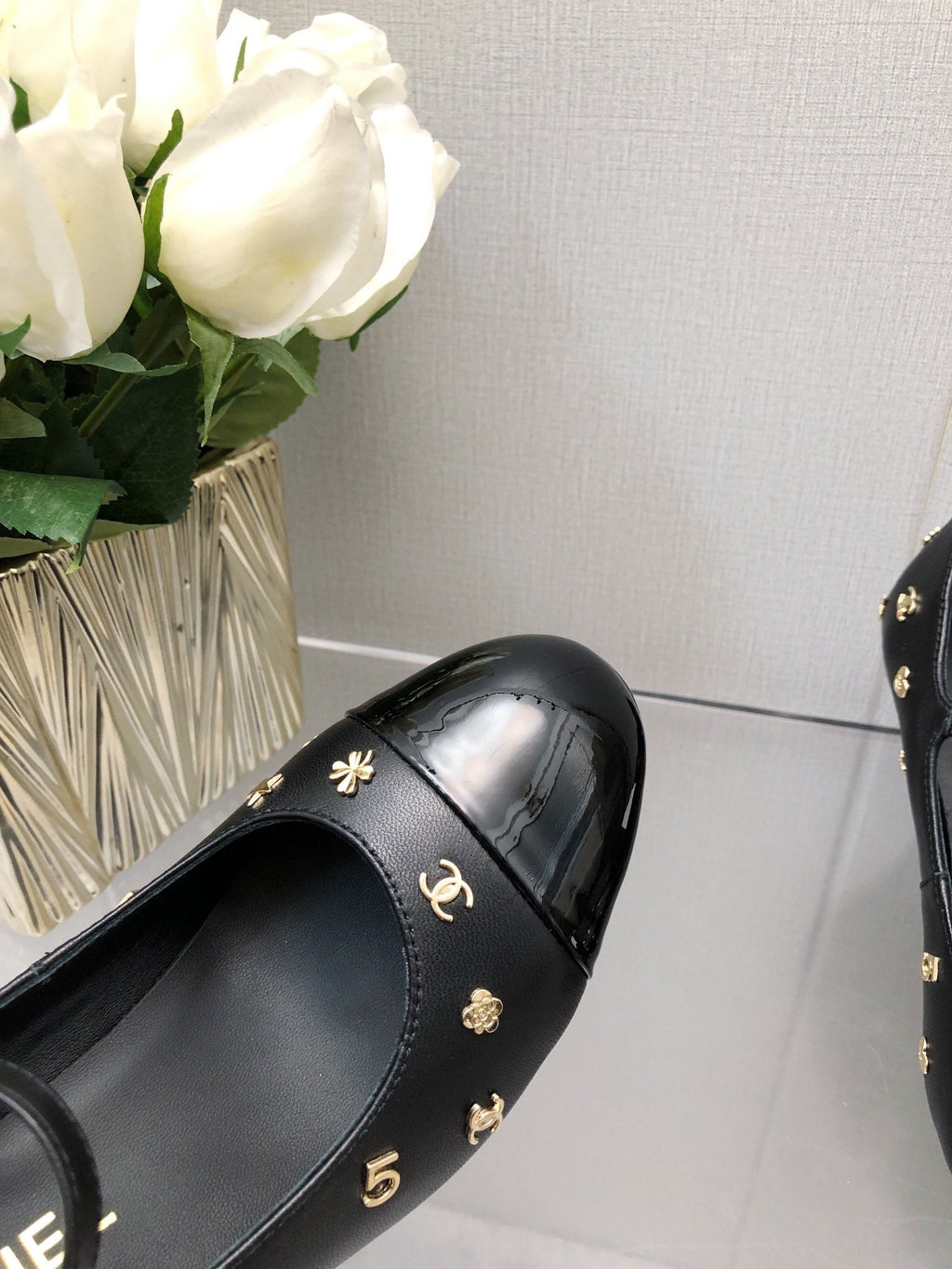 CHANEL MARY JANE BLACK LAMBSKIN ATTACH METAL