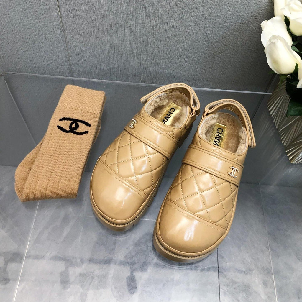 CHANEL CHUNKY PLATFORM SHEARLING SLIPPER BEIGE CREAM LAMBSKIN