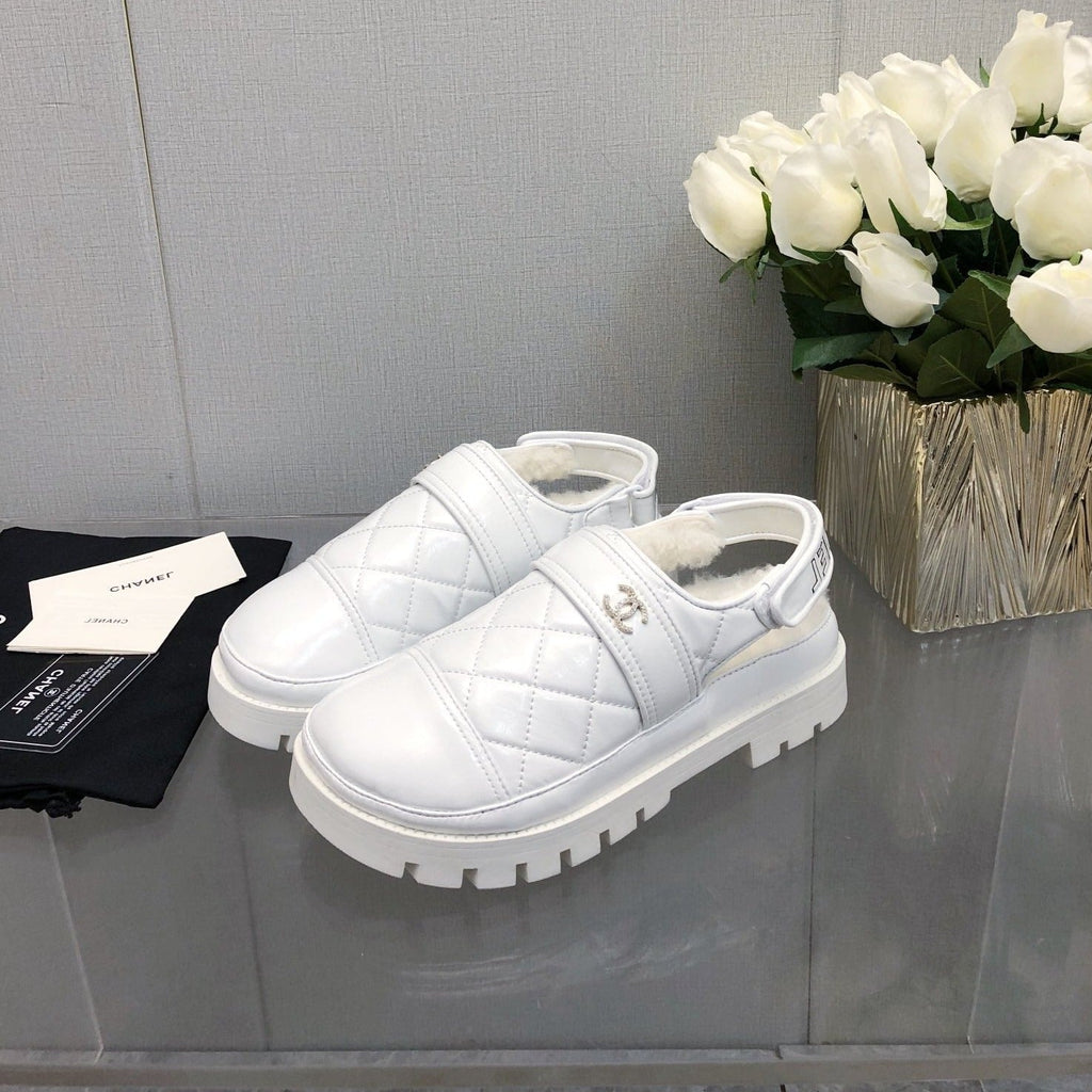 CHANEL CHUNKY PLATFORM SHEARLING SLIPPER WHITE LAMBSKIN