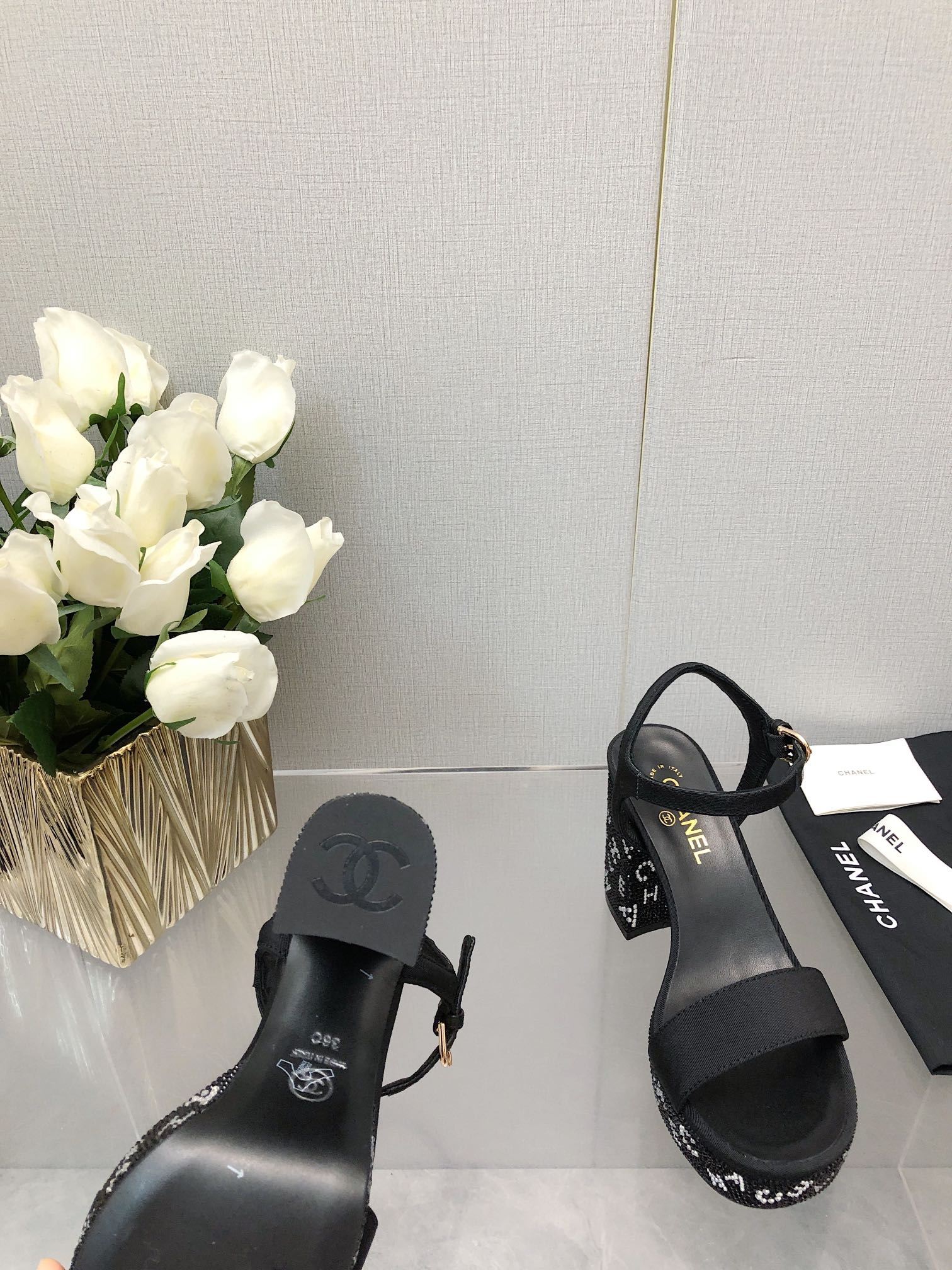 CHANEL BLOCK HEEL WITH CRYSTAL 9 CM SANDAL IN BLACK FABRIC