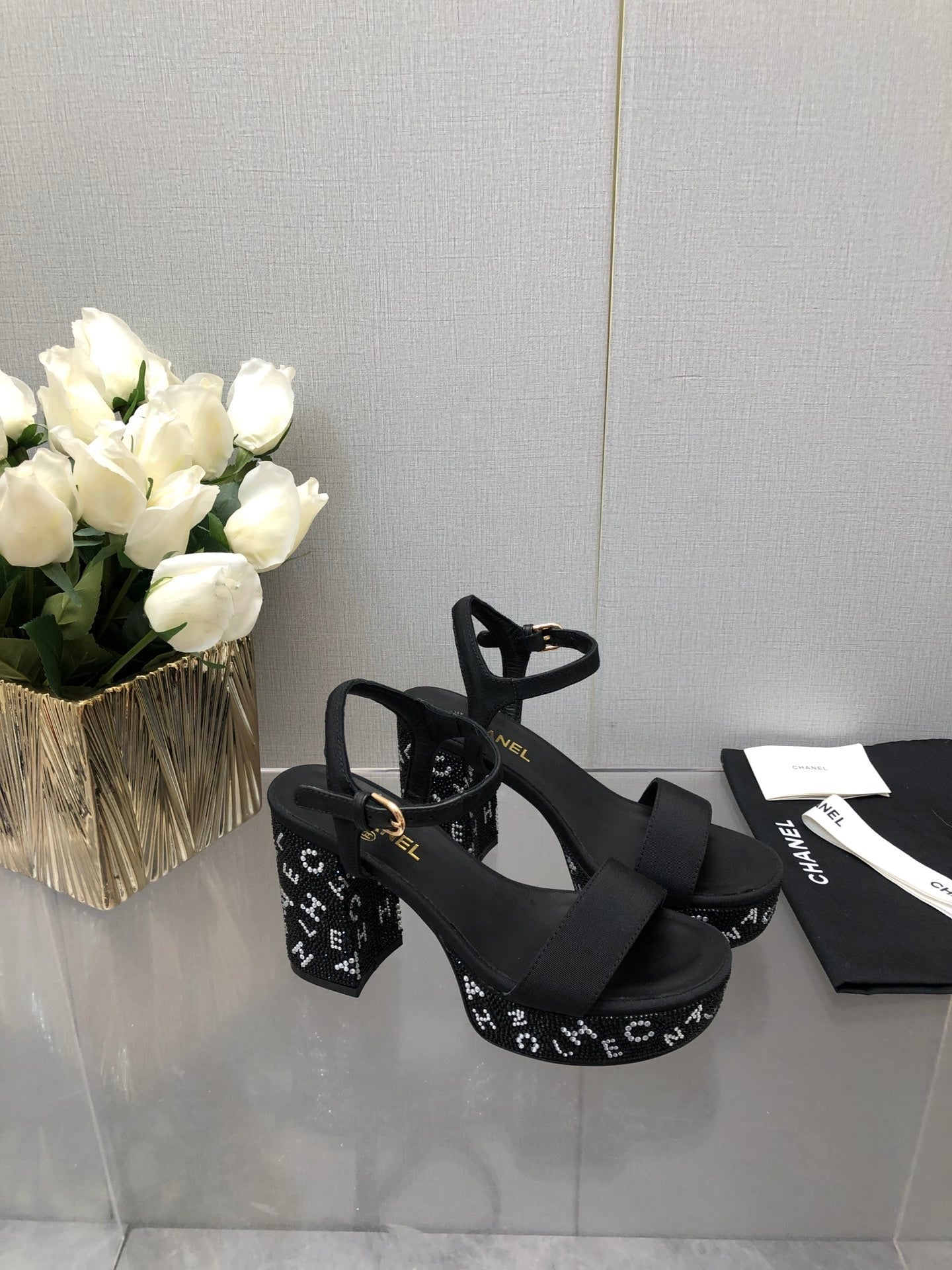 CHANEL BLOCK HEEL WITH CRYSTAL 9 CM SANDAL IN BLACK FABRIC