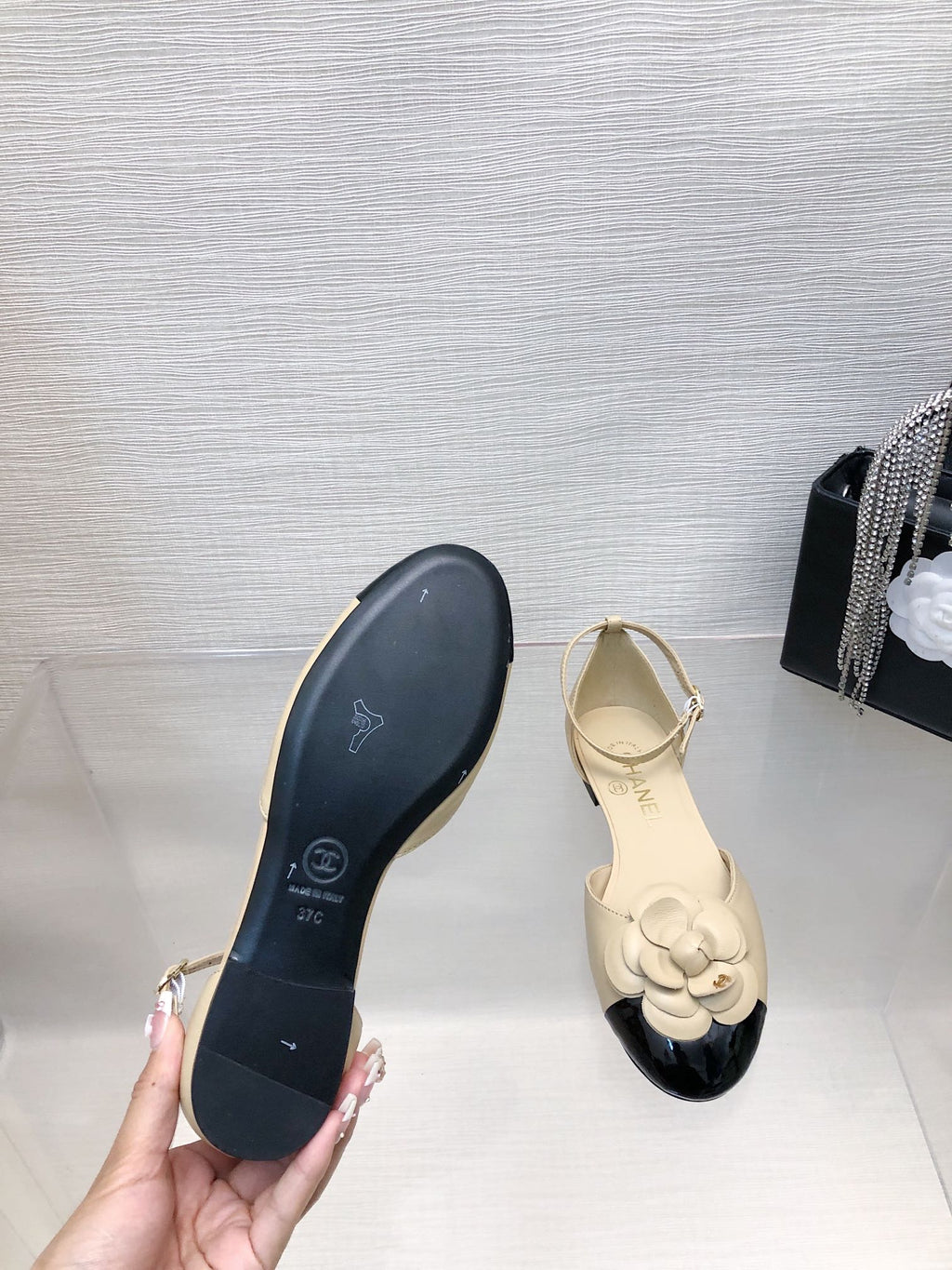 CHANEL BEIGE MIX BLACK LAMBSKIN CAMELLIA HOLLOW SANDAL