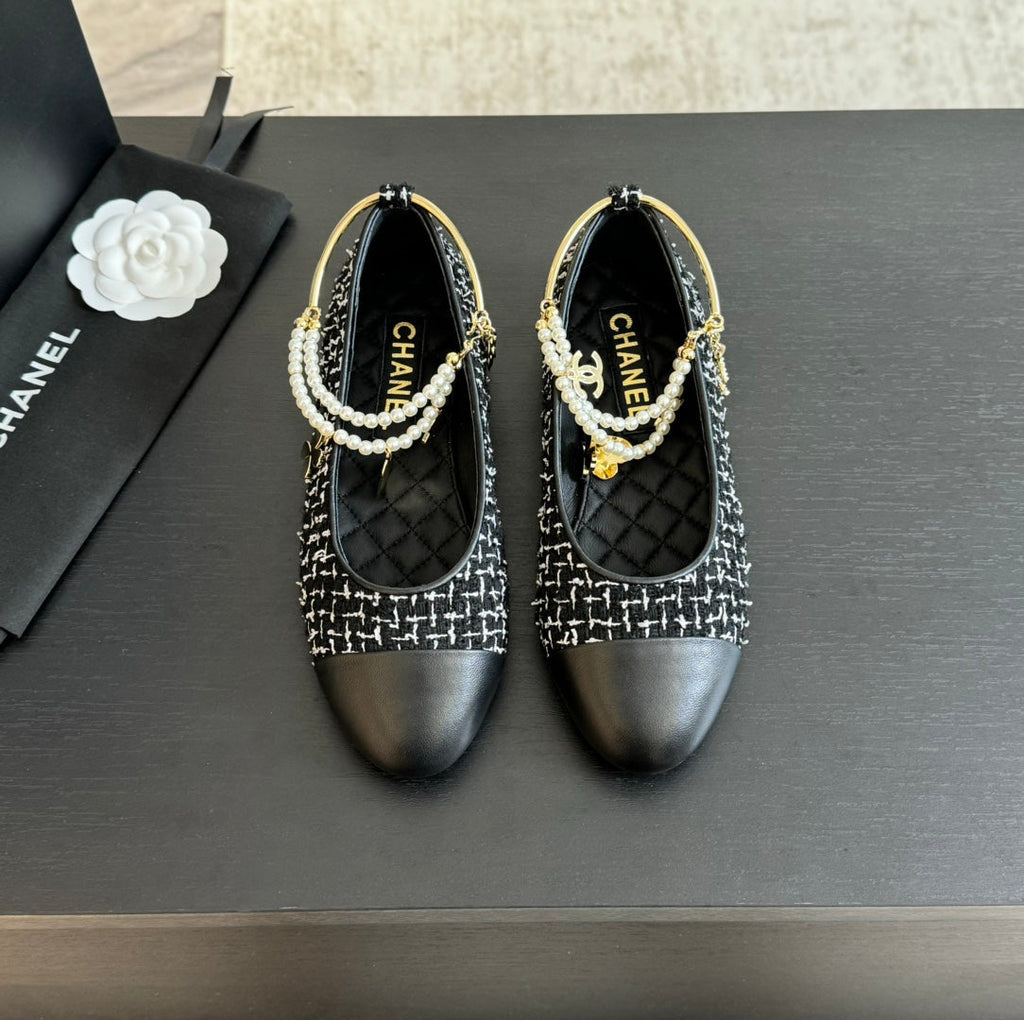 CHANEL Double Strap Chunky Heel Mary Jane Shoes Black/White Caro