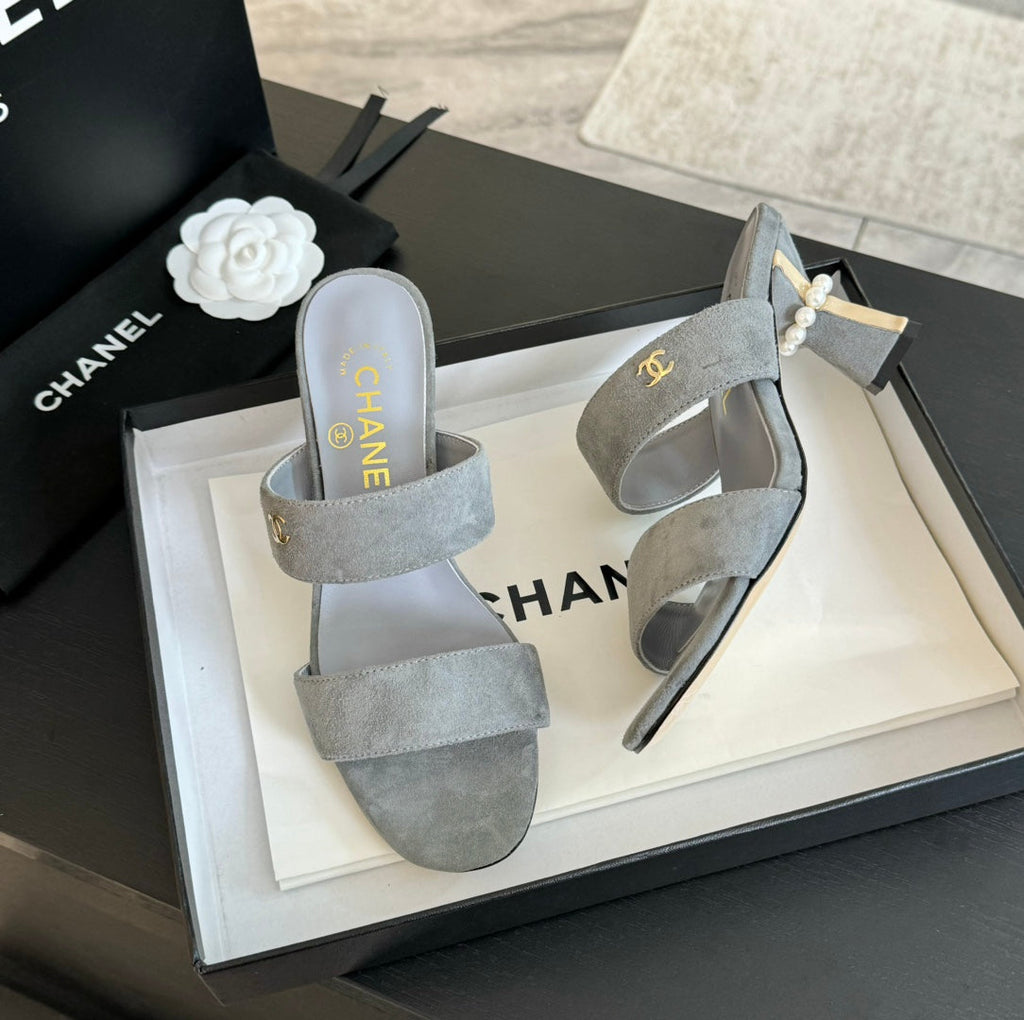 CHANEL High Heels Lambskin Gray