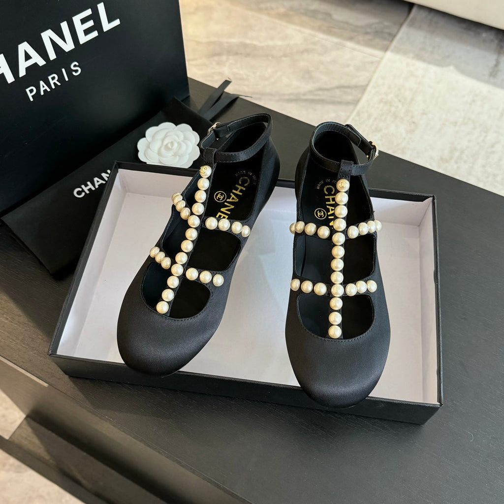 CHANEL MARY JANES SHOES BLACK GOATSKIN WITH FAUX PEARL