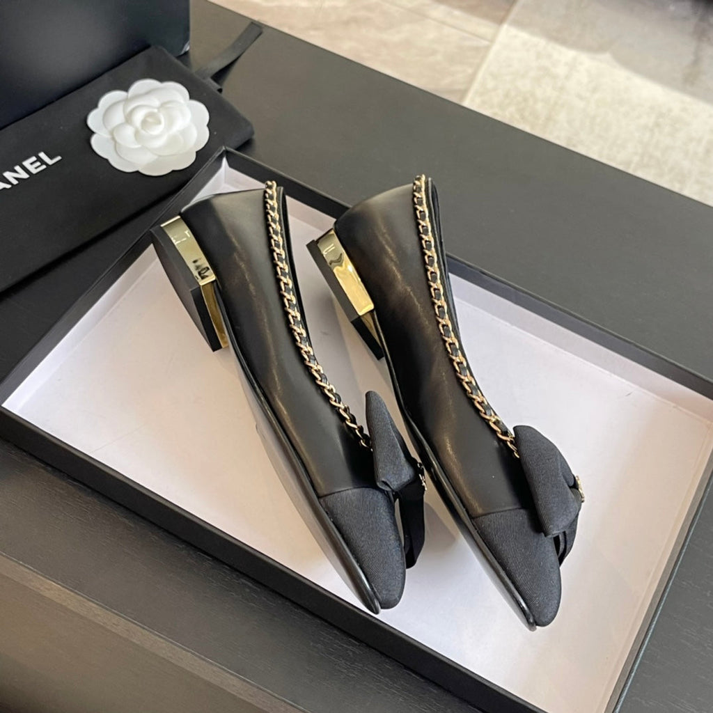 CHANEL BALLET FLAT BLACK CALFSKIN AND FABRIC