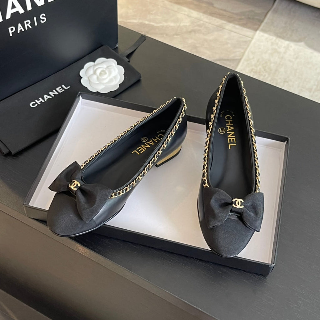 CHANEL BALLET FLAT BLACK CALFSKIN AND FABRIC