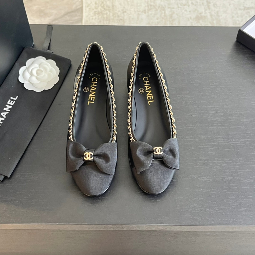 CHANEL BALLET FLAT BLACK CALFSKIN AND FABRIC