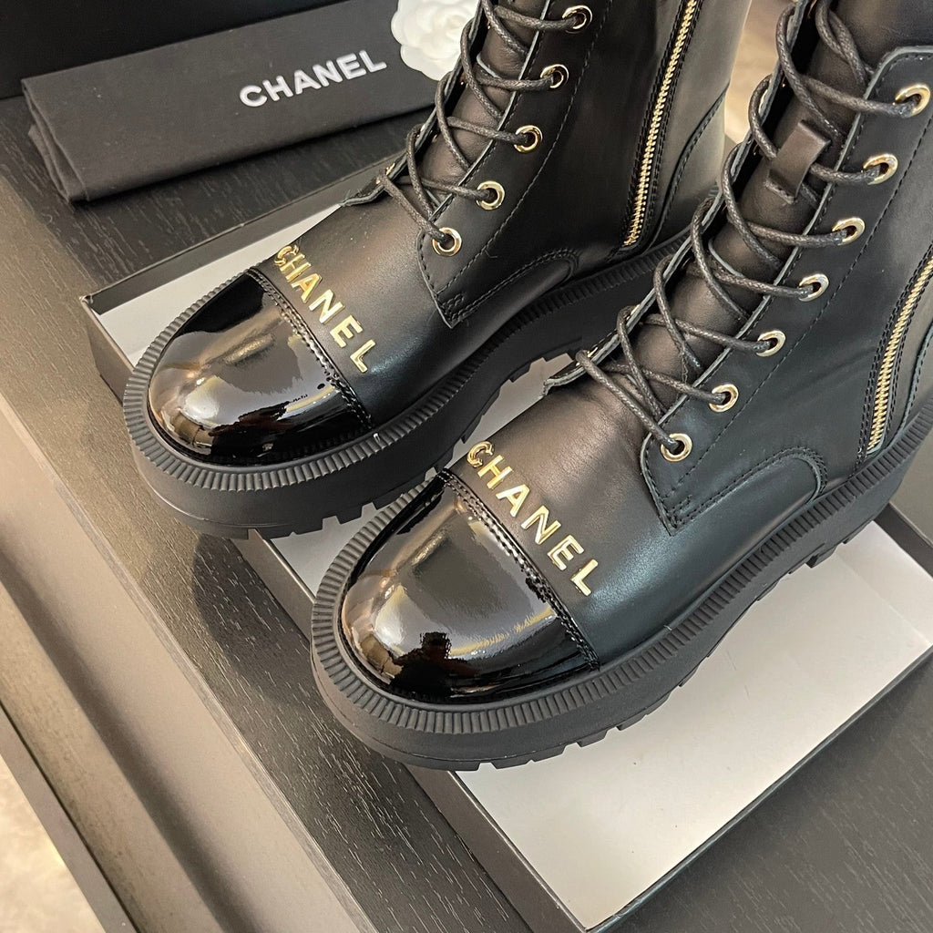 CHANEL ANKLE BOOTS IN BLACK LAMBSKIN