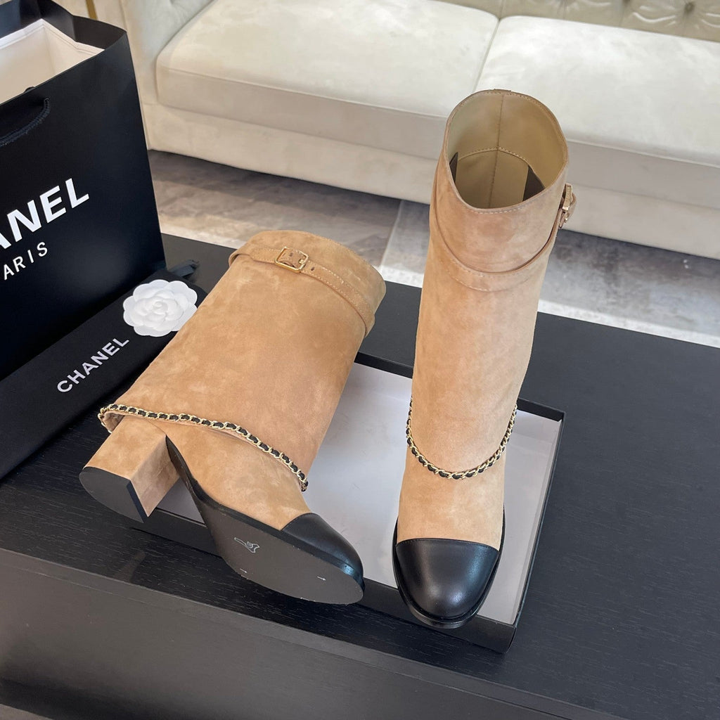 CHANEL SHORT BOOTS 6.5 CM IN CIDER BROWN SUEDE AND BLACK CALFSKIN