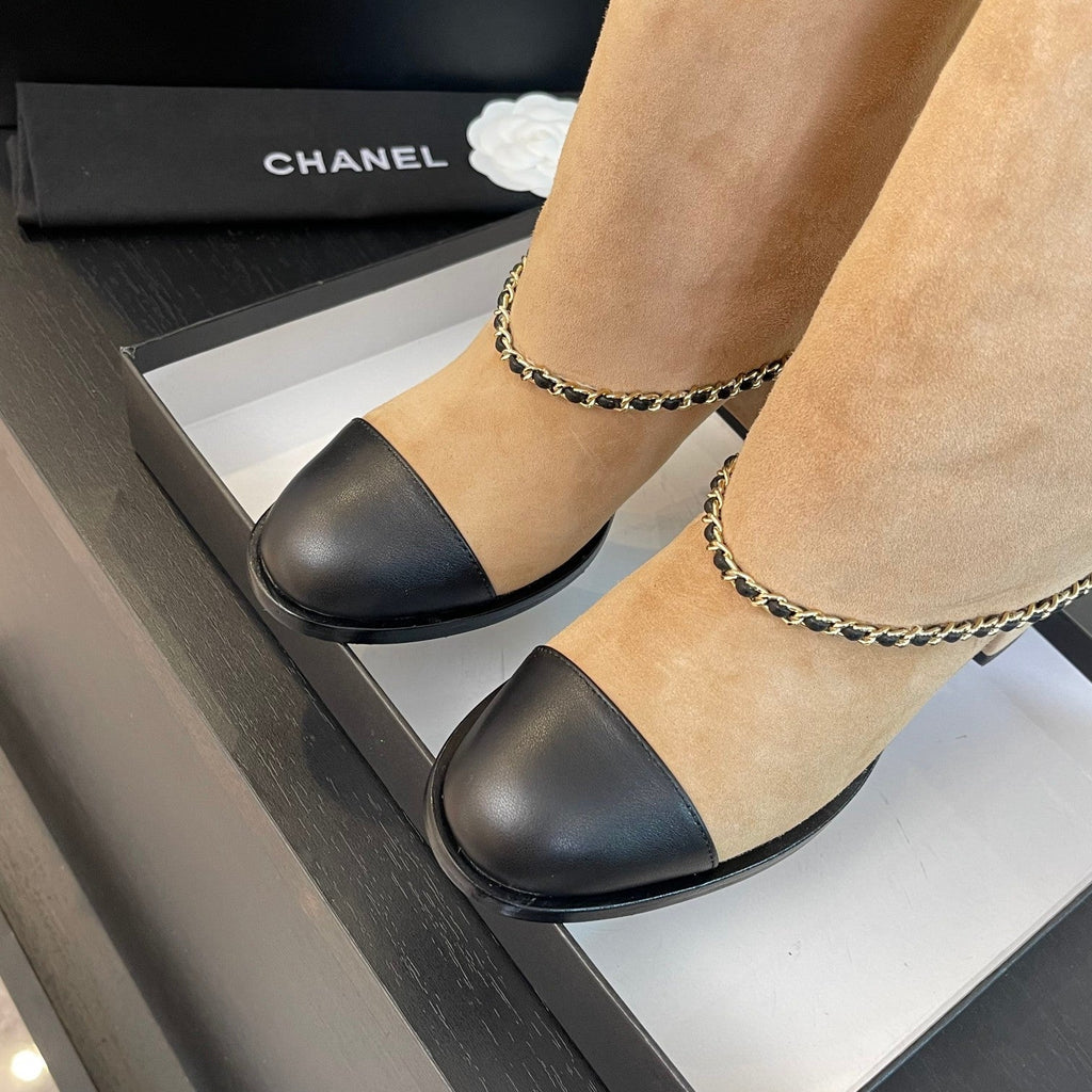 CHANEL SHORT BOOTS 6.5 CM IN CIDER BROWN SUEDE AND BLACK CALFSKIN