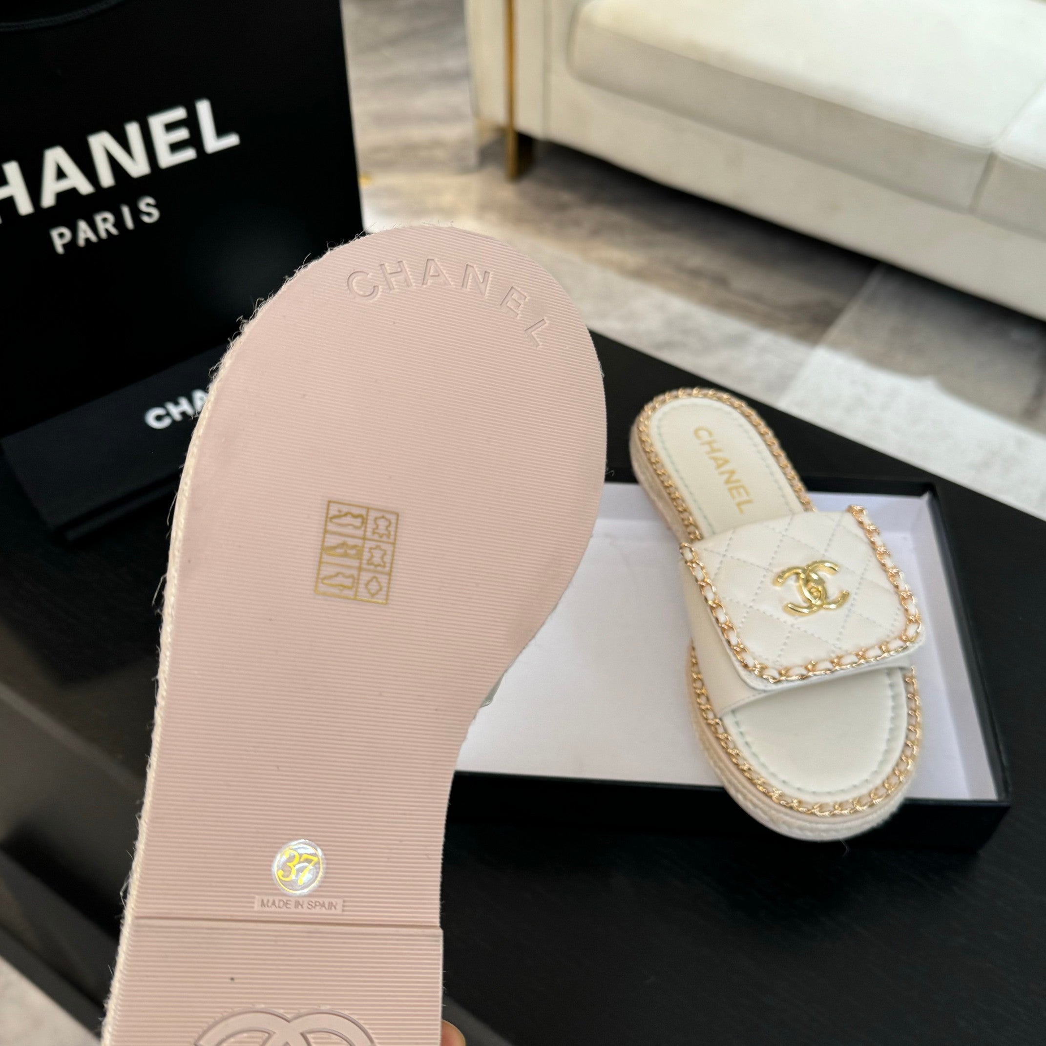 CHANEL Logo Mule Sandal 20mm White Lambskin 183980