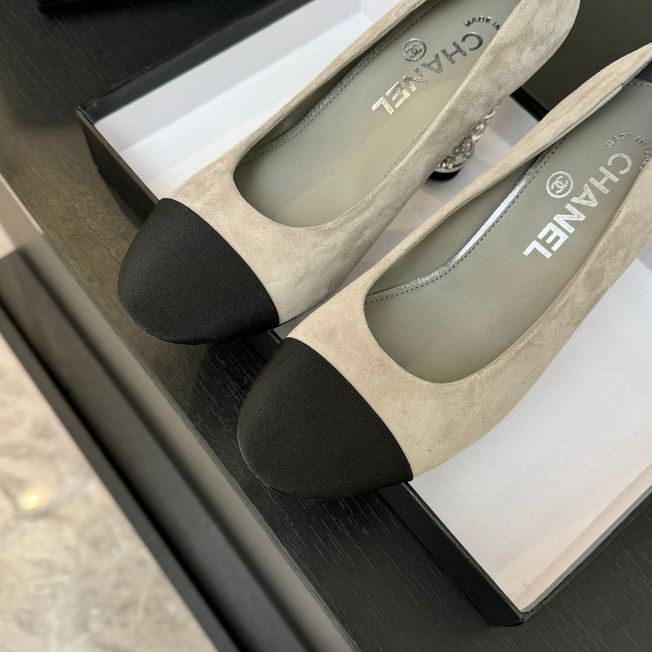 CHANEL HIGH HEEL 85 MM SANDALS IN PALE GRAY SUEDE AND BLACK FABRIC