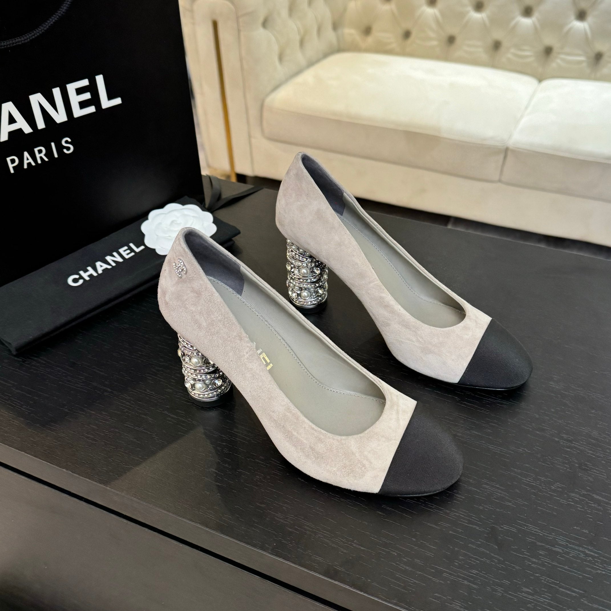 CHANEL HIGH HEEL 85 MM SANDALS IN PALE GRAY SUEDE AND BLACK FABRIC