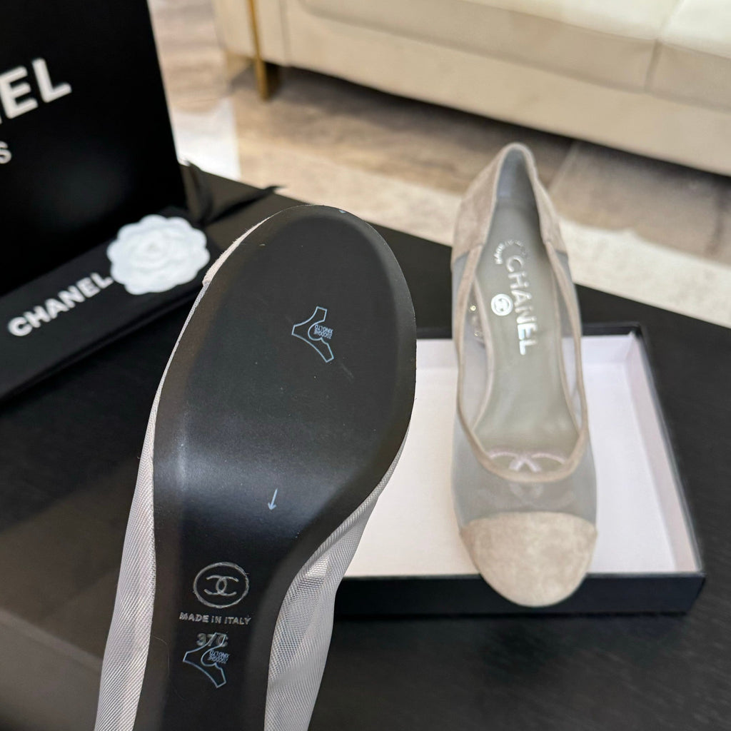 CHANEL HIGH HEEL 85 MM SANDALS IN PALE GRAY SUEDE AND MESH