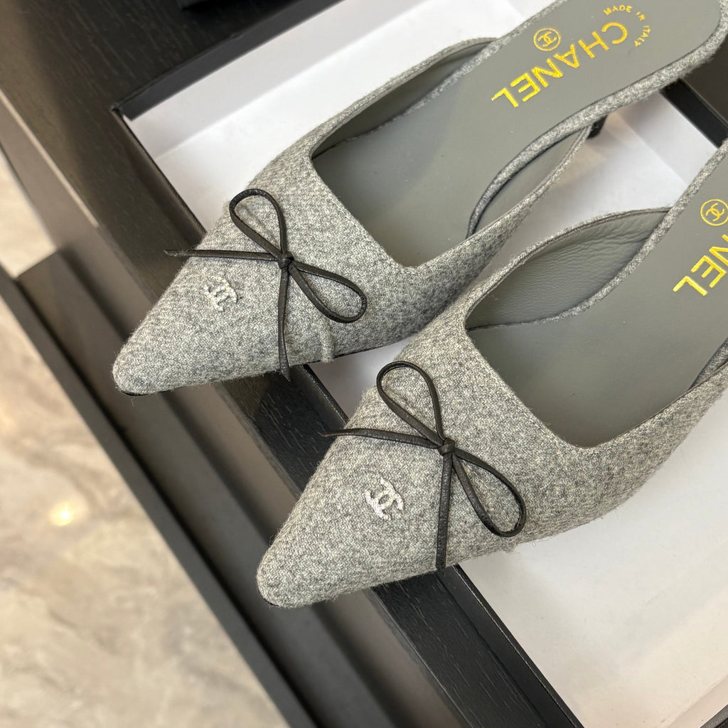 CHANEL HIGH HEEL MULE 65 MM IN DOVE GRAY FELT COTH