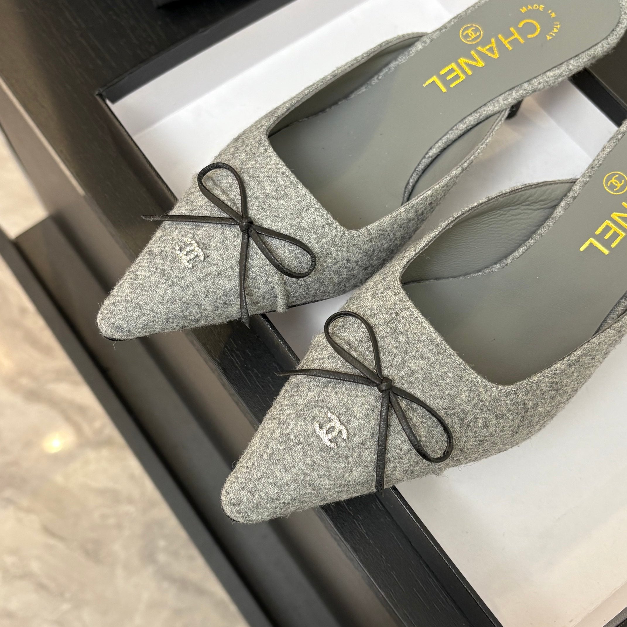 CHANEL HIGH HEEL MULE 65 MM IN DOVE GRAY FELT COTH